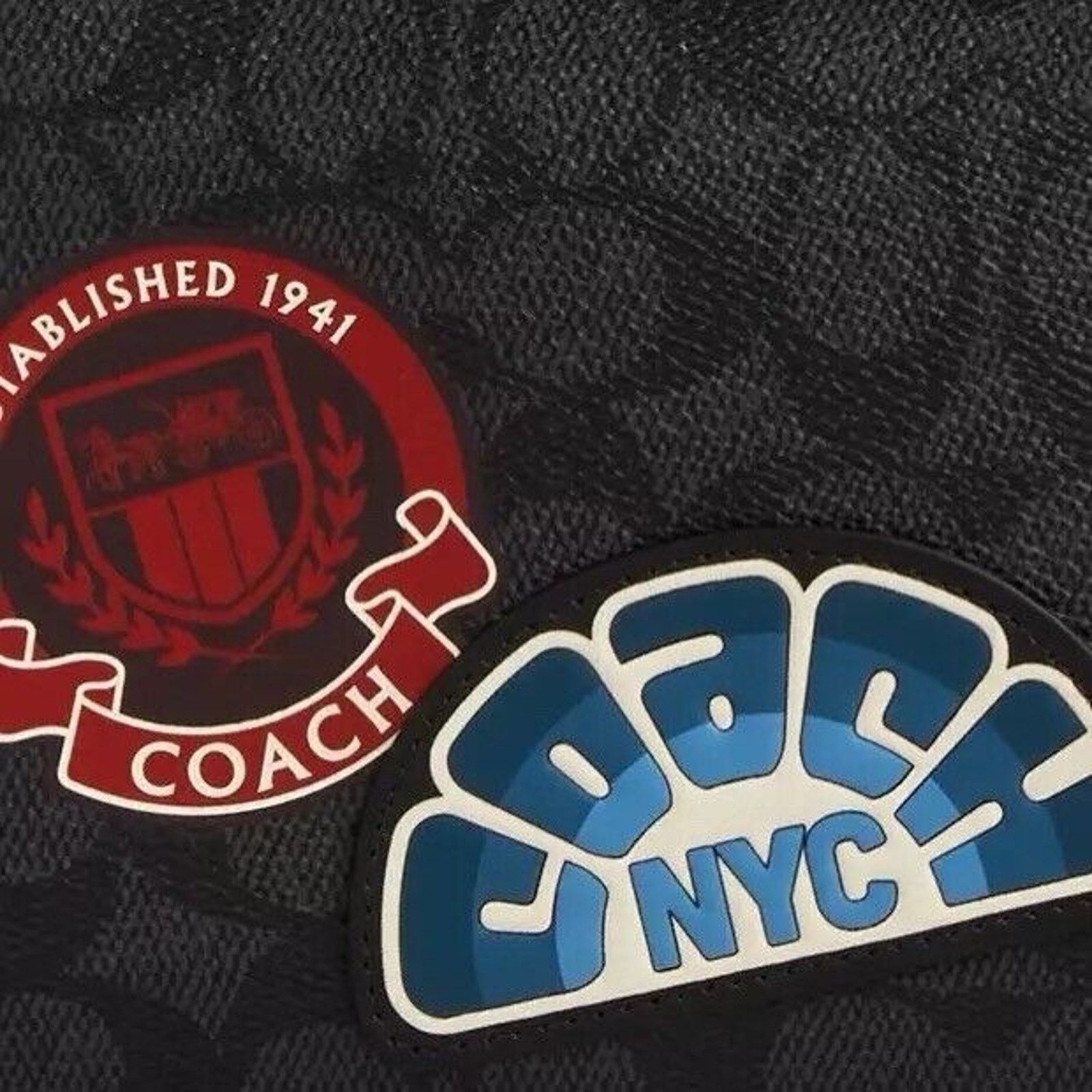 Coach NWT Coach men's Large Travel Signature Canvas Patches CY904 Size ONE SIZE - 5 Thumbnail