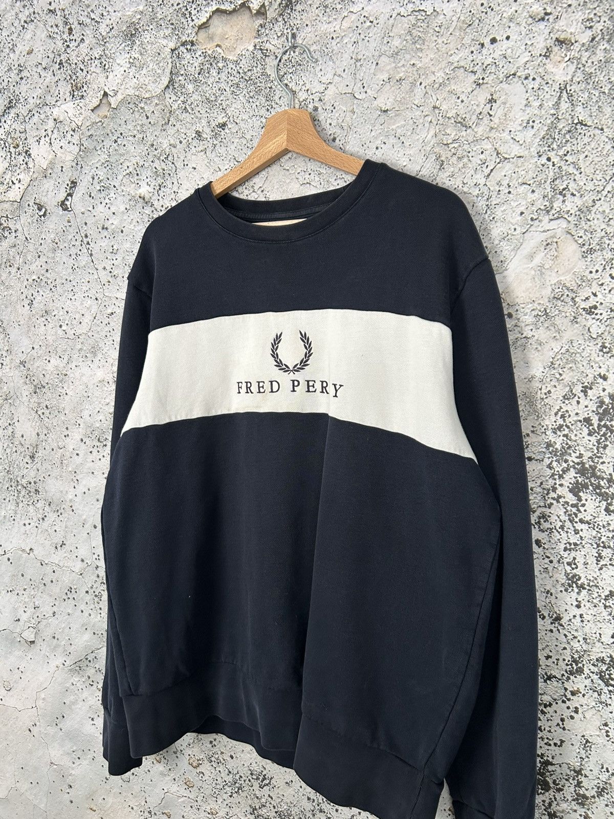 Fred Perry Vintage Fred Perry Crewneck Streetwear Drill Rap Baggy Skate Size US XL / EU 56 / 4 - 2 Thumbnail