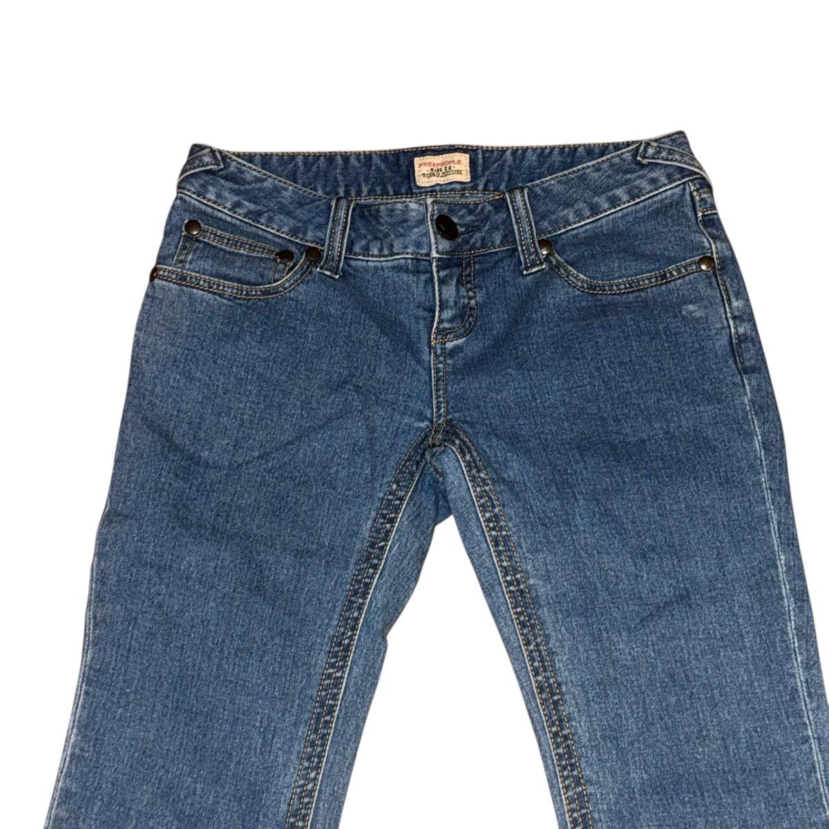 Free People Free People low rise flare jeans Size 26" / US 2 / IT 38 - 2 Thumbnail