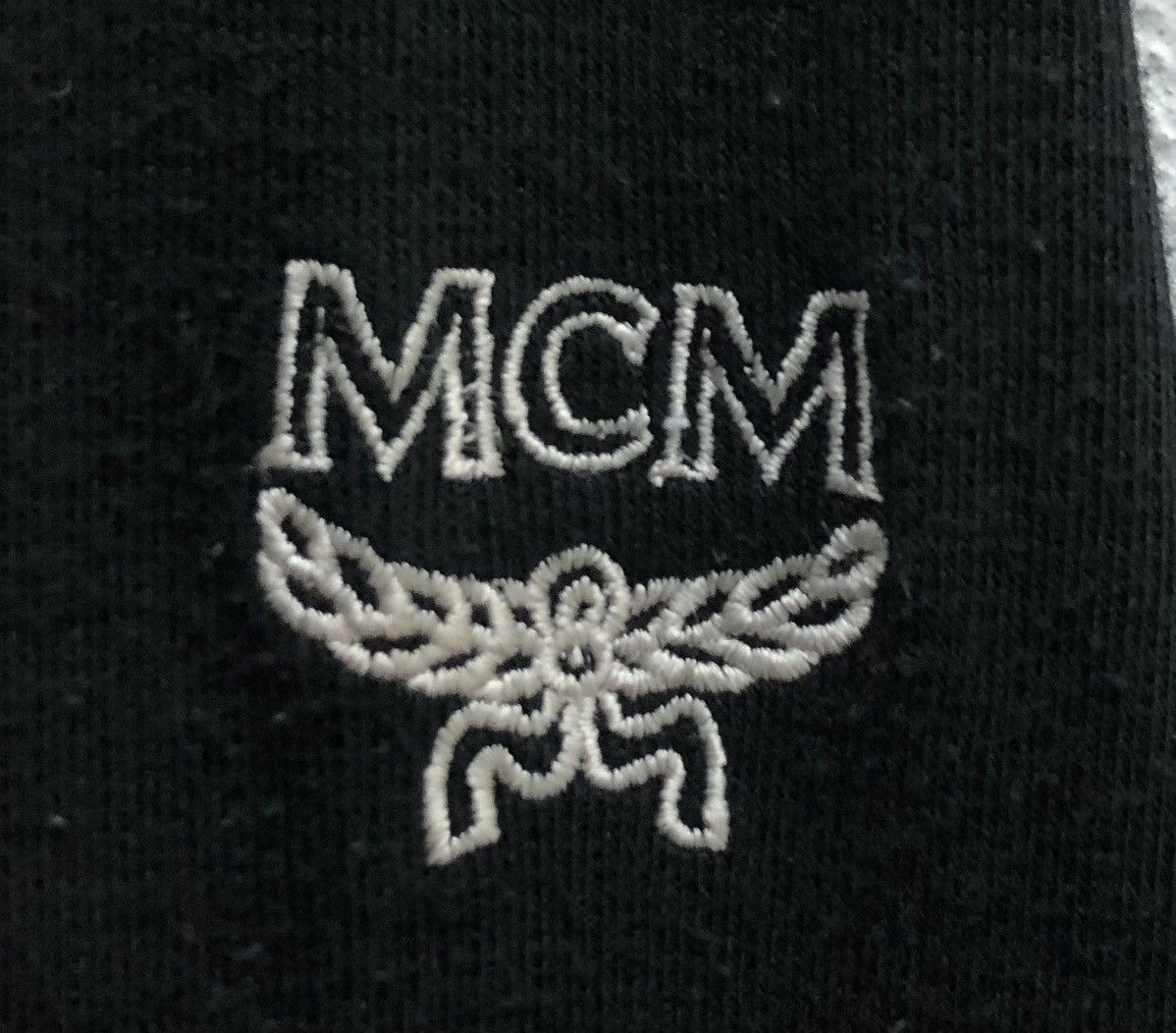 MCM Vintage MCM Black & White Baroque Sweatshirt - Size L Size US L / EU 52-54 / 3 - 6 Thumbnail