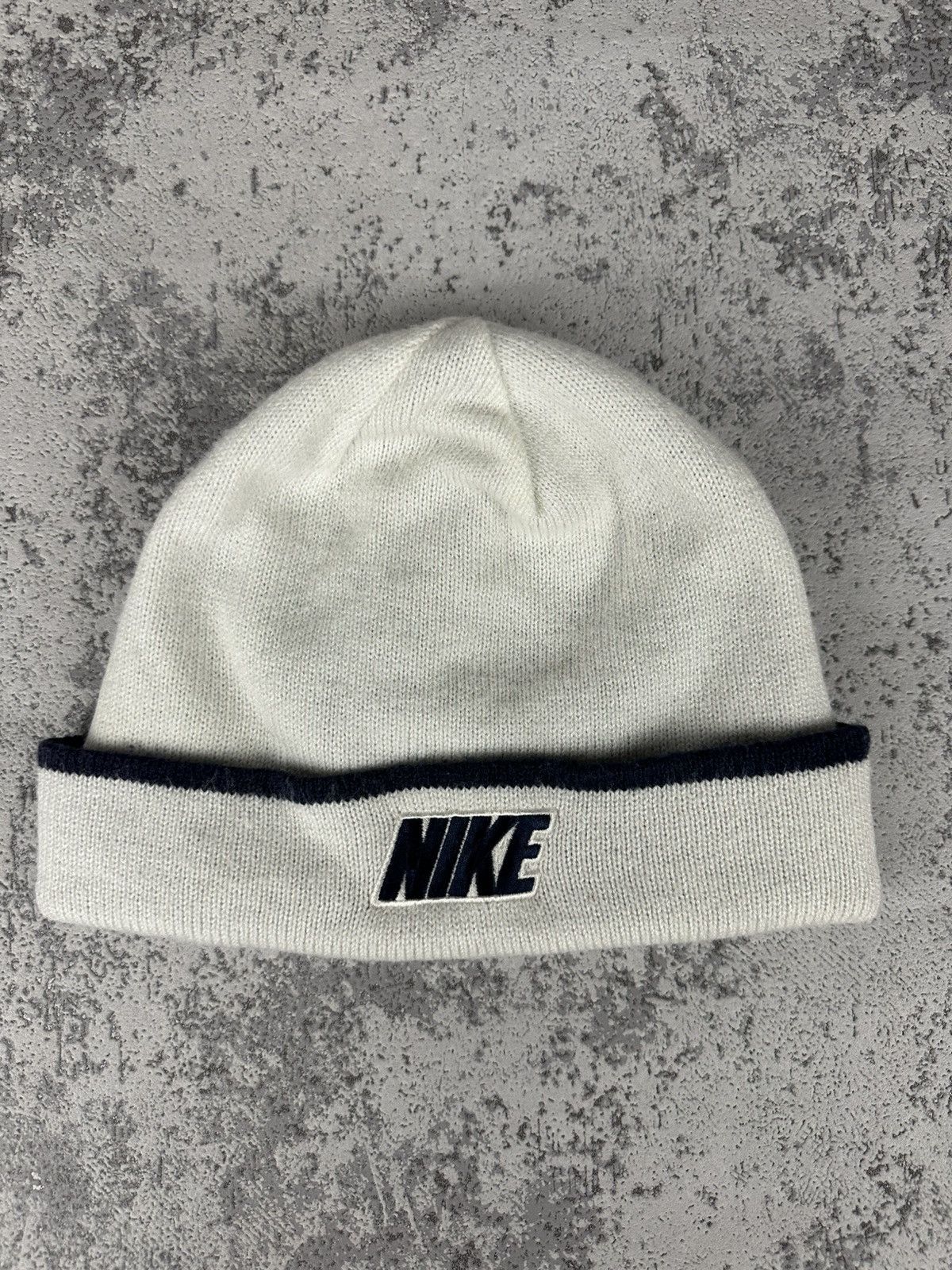 Nike Vintage Nike Beanie Hat Navy/White Double Sided Logo Size ONE SIZE - 1 Thumbnail