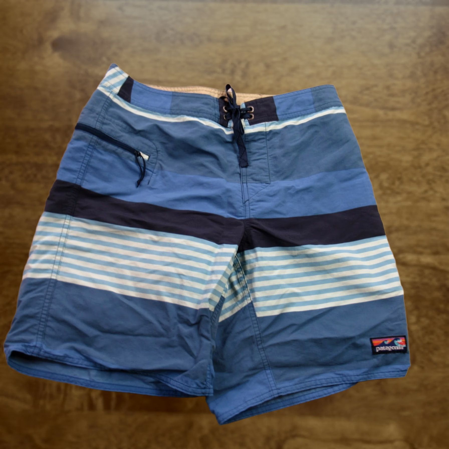 Patagonia Patagonia Board Shorts Swim Trunks Swimwear 32 Blue Stripes Mens Shorts Size US 32 / EU 48 - 1 Thumbnail