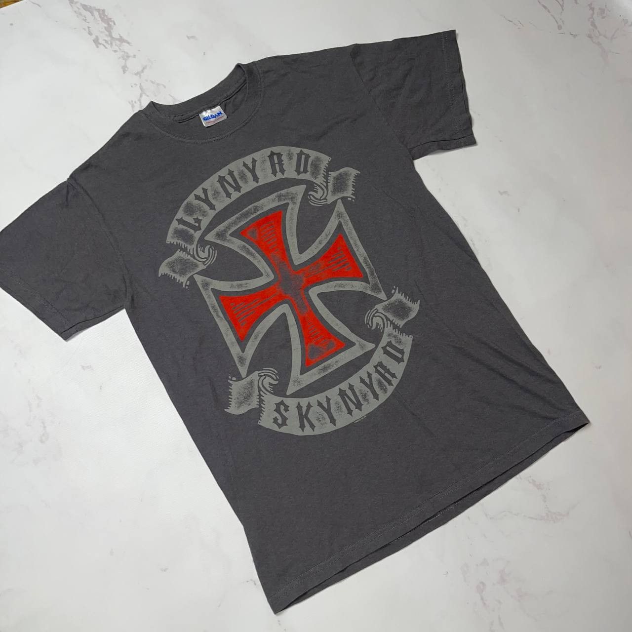Gildan VINTAGE STYLE LYNYRD SKYNYRD Cross T-Shirt NEW 2008 Sz S Size US S / EU 44-46 / 1 - 3 Thumbnail