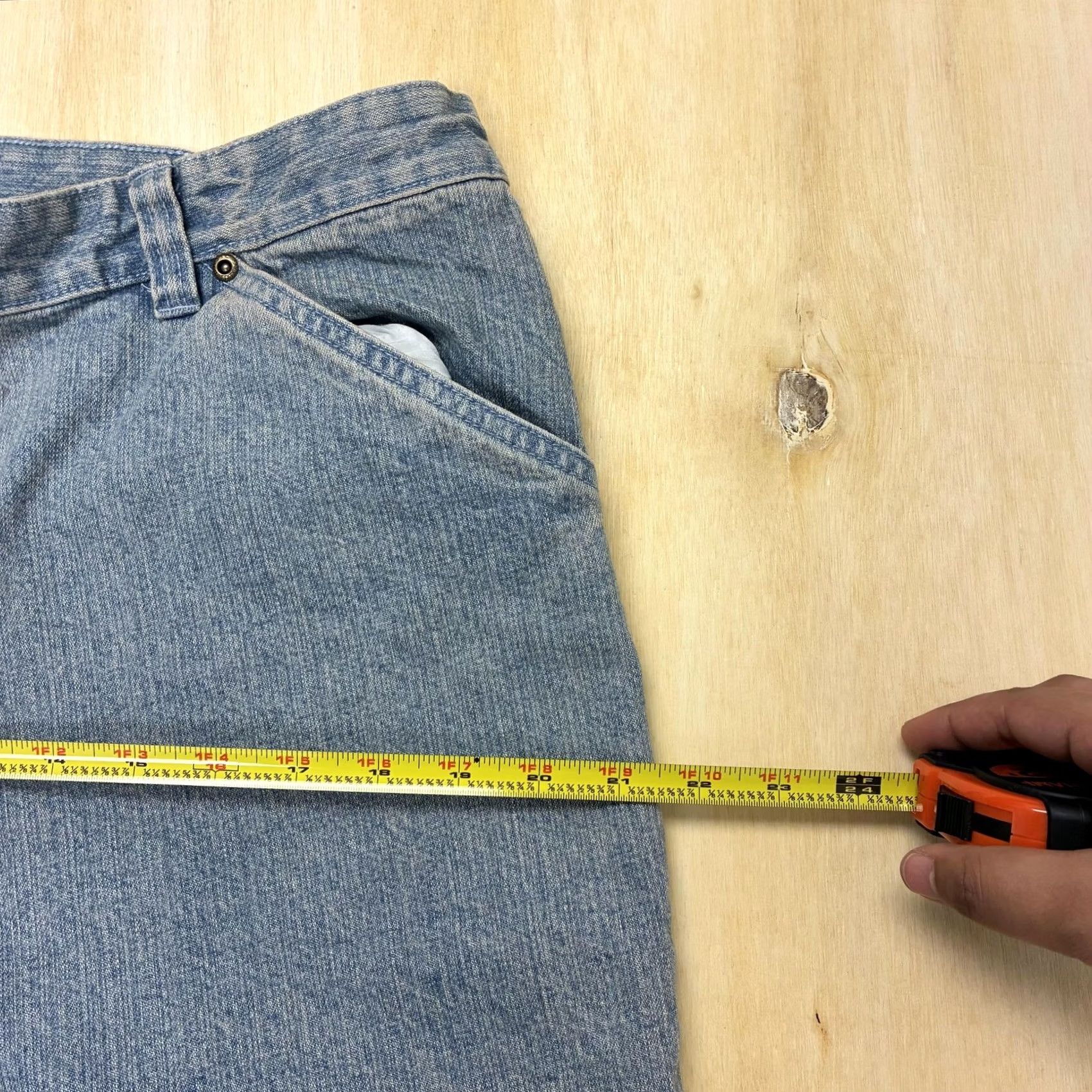 Basic Editions Basic Editions Shorts Womens 14 Blue Denim Mom Elastic Waist Casual Summer Size 36" / US 14 / IT 50 - 5 Thumbnail