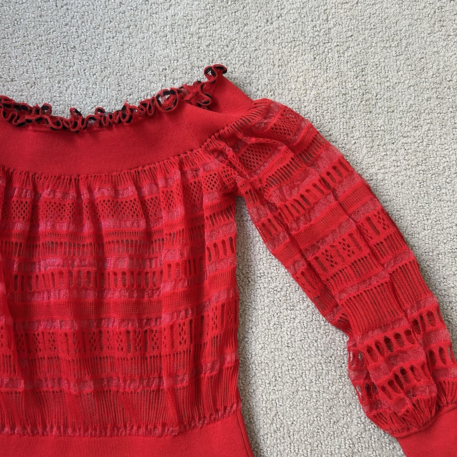Alexander McQueen Alexander McQueen Vintage 90s Red Off The Shoulder Sheer Lac Size S / US 4 / IT 40 - 4 Thumbnail