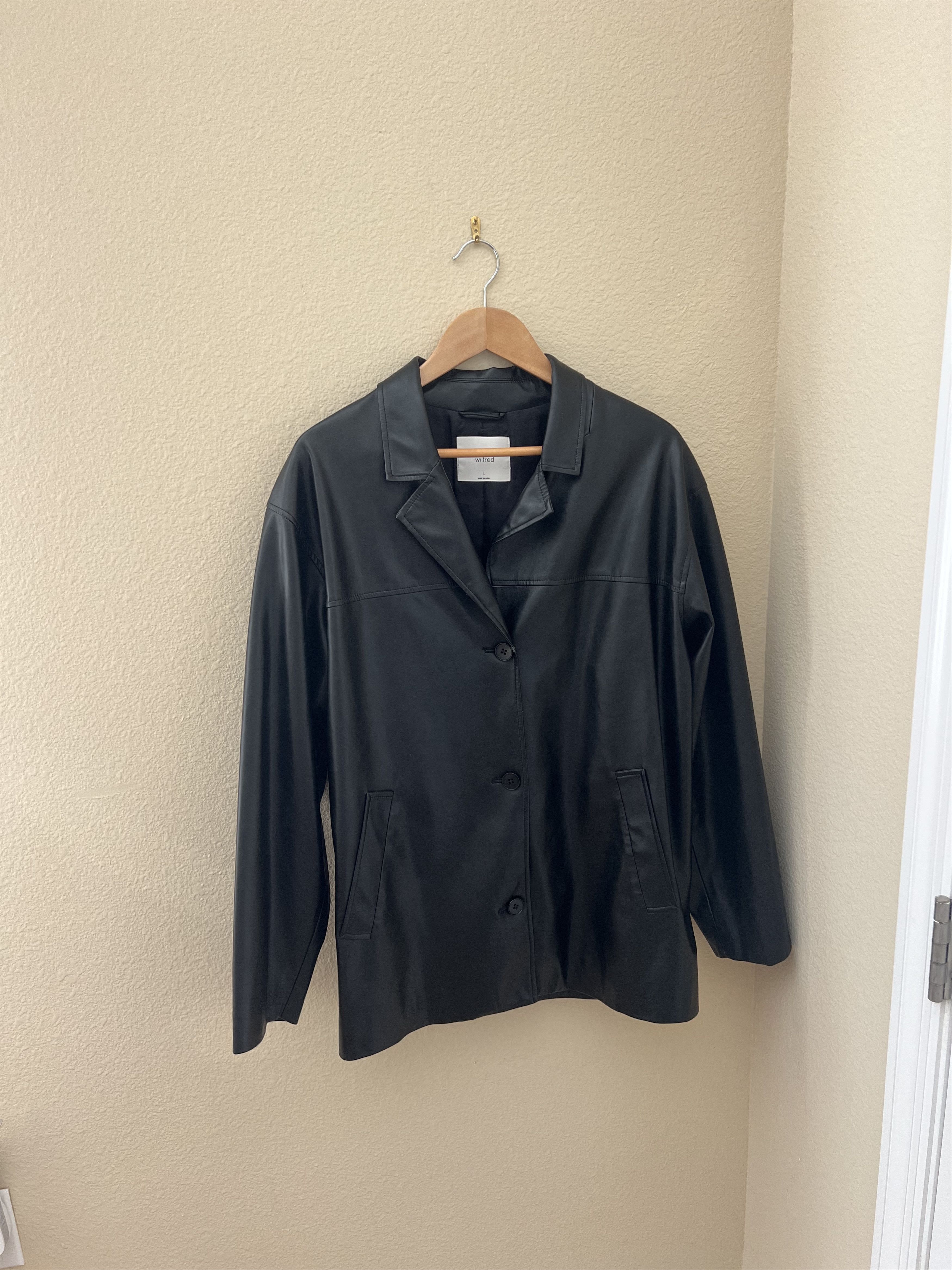 Aritzia unisex aritzia babaton leather jacket Size L / US 10 / IT 46 - 1 Thumbnail