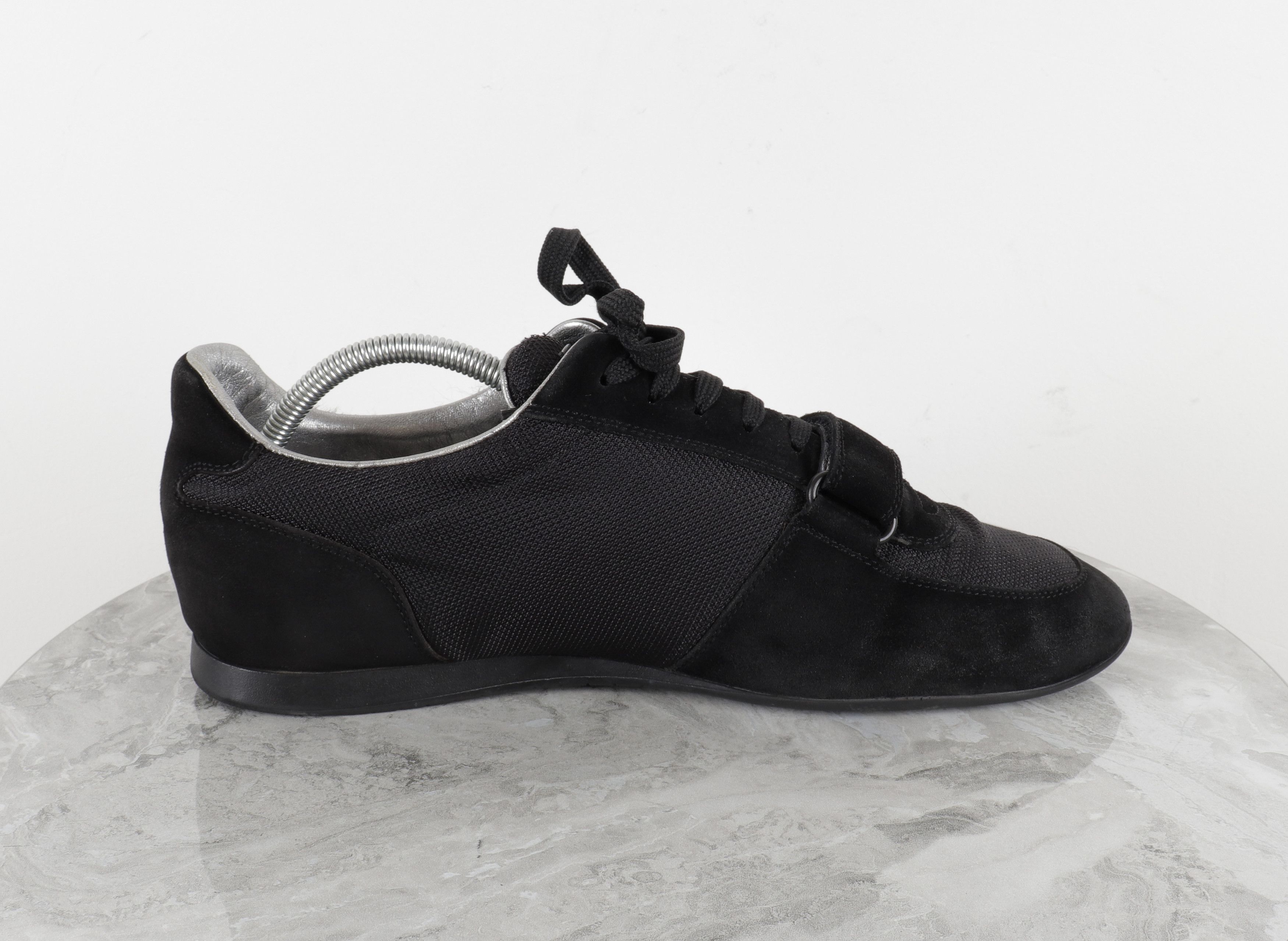 Louis Vuitton Louis Vuitton Big Logo Suede Mesh Black Sneakers Size US 8.5 / EU 41-42 - 10 Thumbnail