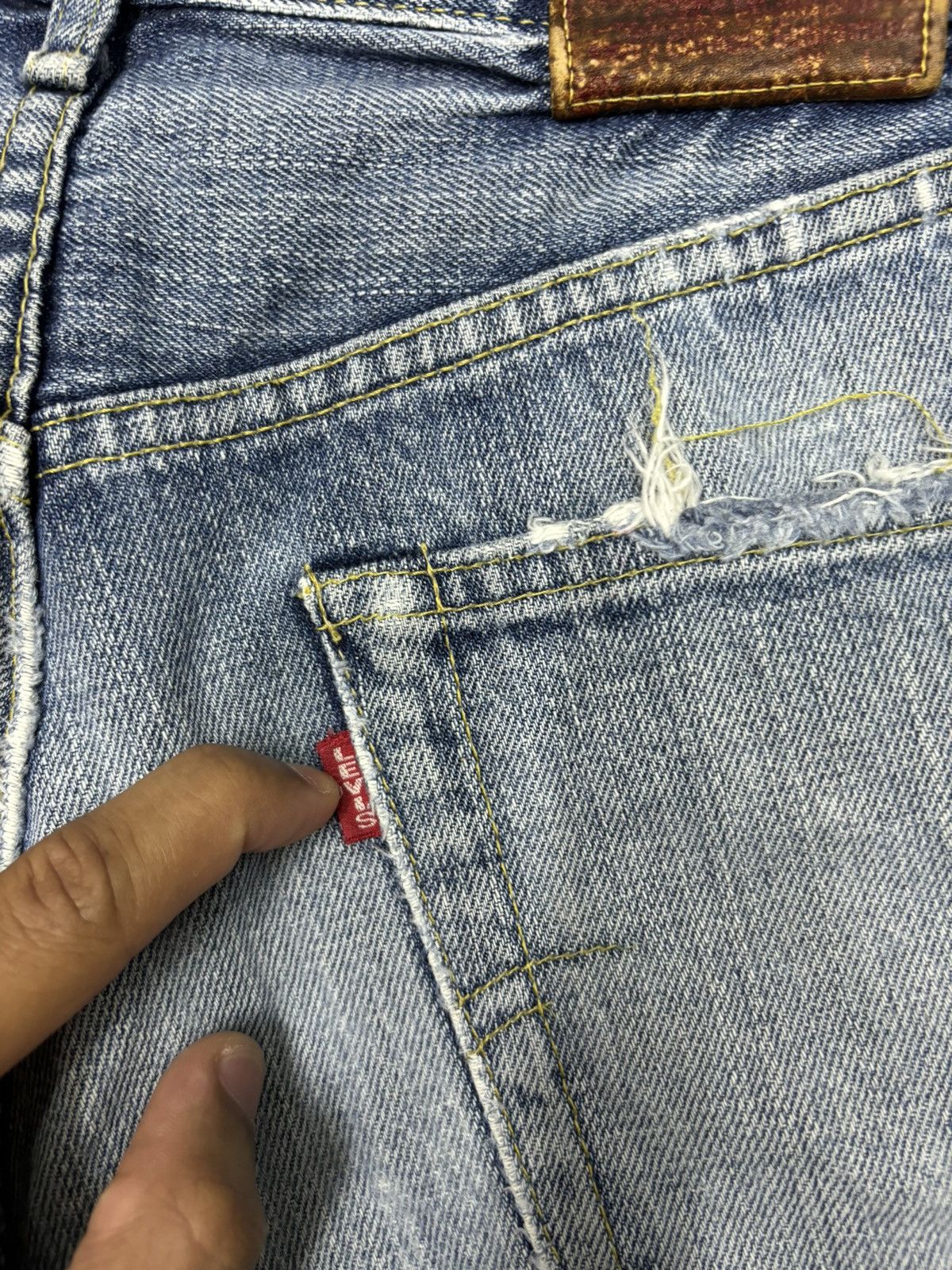 Levi's VINTAGE LEVIS 503B Big E Selvedge Denim Short Jeans Size US 32 / EU 48 - 13 Thumbnail