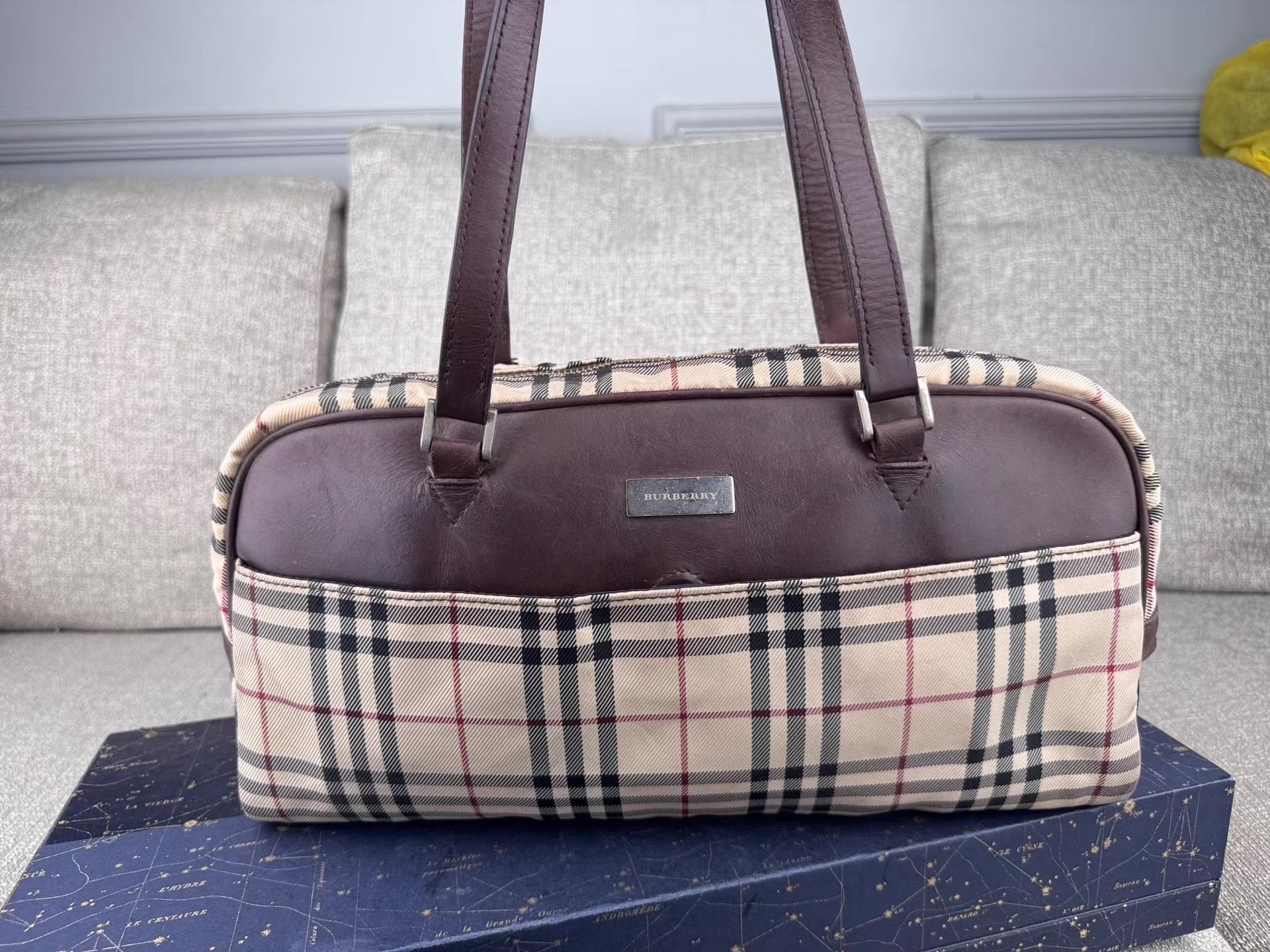 Burberry Burberry Vintage Baguette Women's Shoulder Bag Ｑ27 Size ONE SIZE - 1 Thumbnail