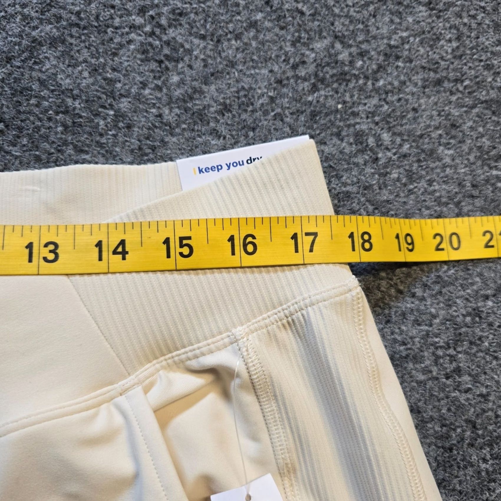 Old Navy Old Navy Pants Womens XL Beige Powersoft Tapered Ankle Pull On Capsule Athletic Size 40" / US 18 - 6 Thumbnail
