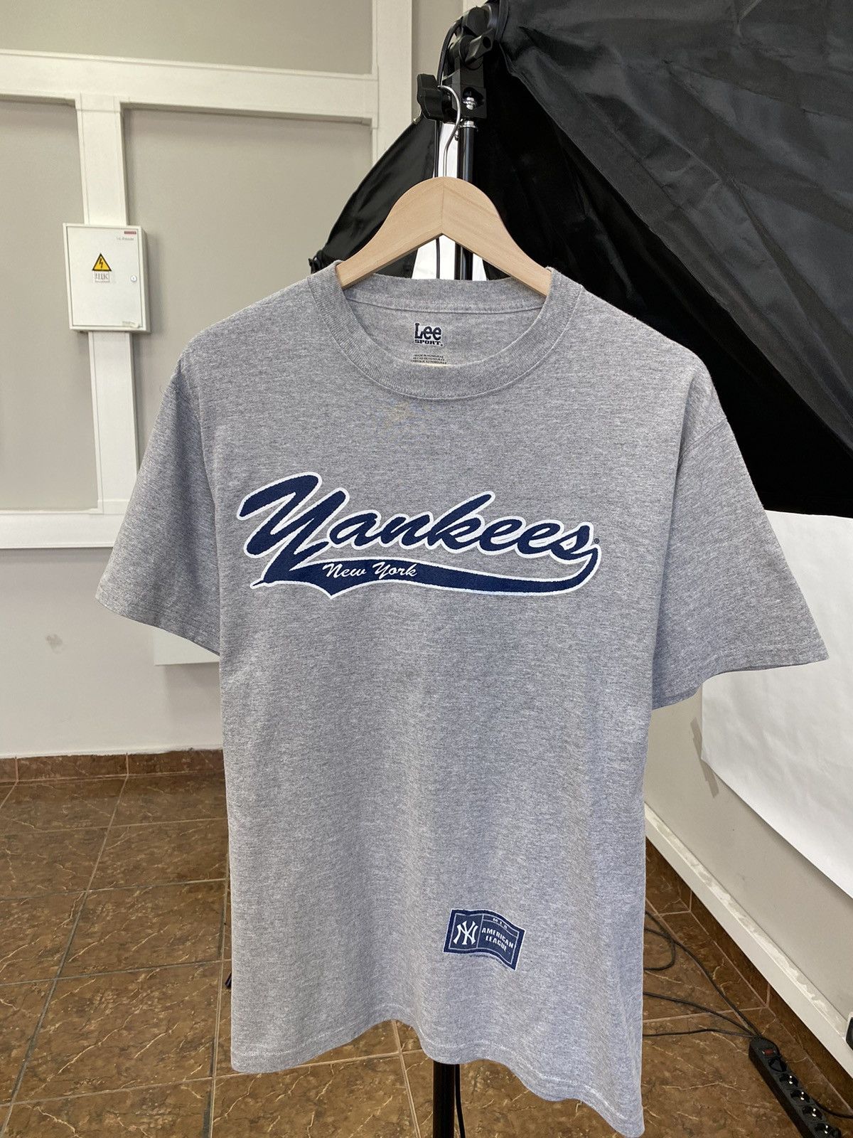 Majestic ⚾️ 🇺🇸 Vintage Lee Yankees New York Baseball Jersey t-shirt ...