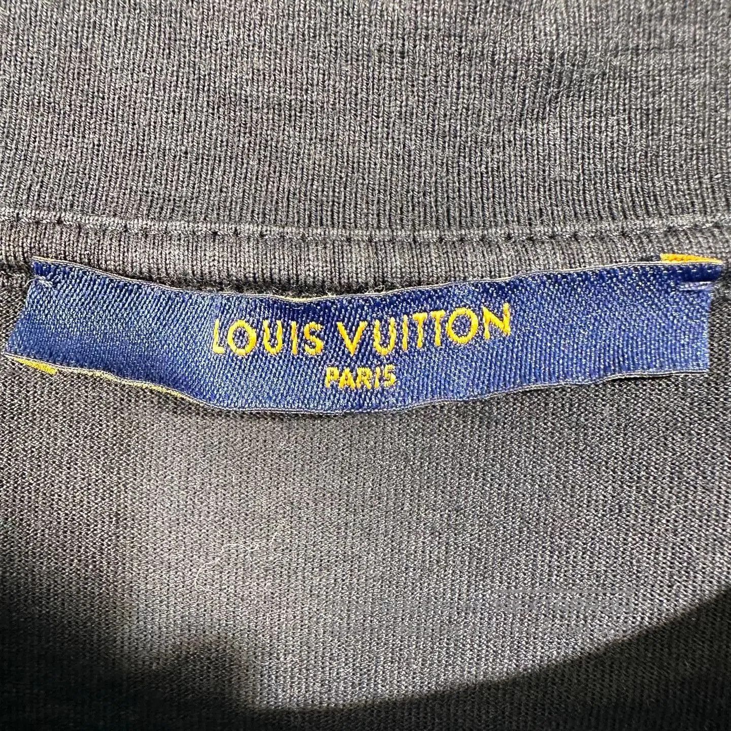 Louis Vuitton louis vuitton nba logo short sleeve t-shirt. Size US L / EU 52-54 / 3 - 3 Thumbnail