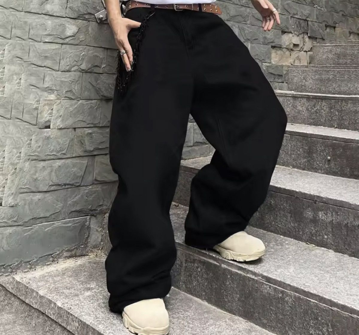 VIBE Solid Color Simple Style Baggy Jeans Daily Size US 32 / EU 48 - 1 Thumbnail
