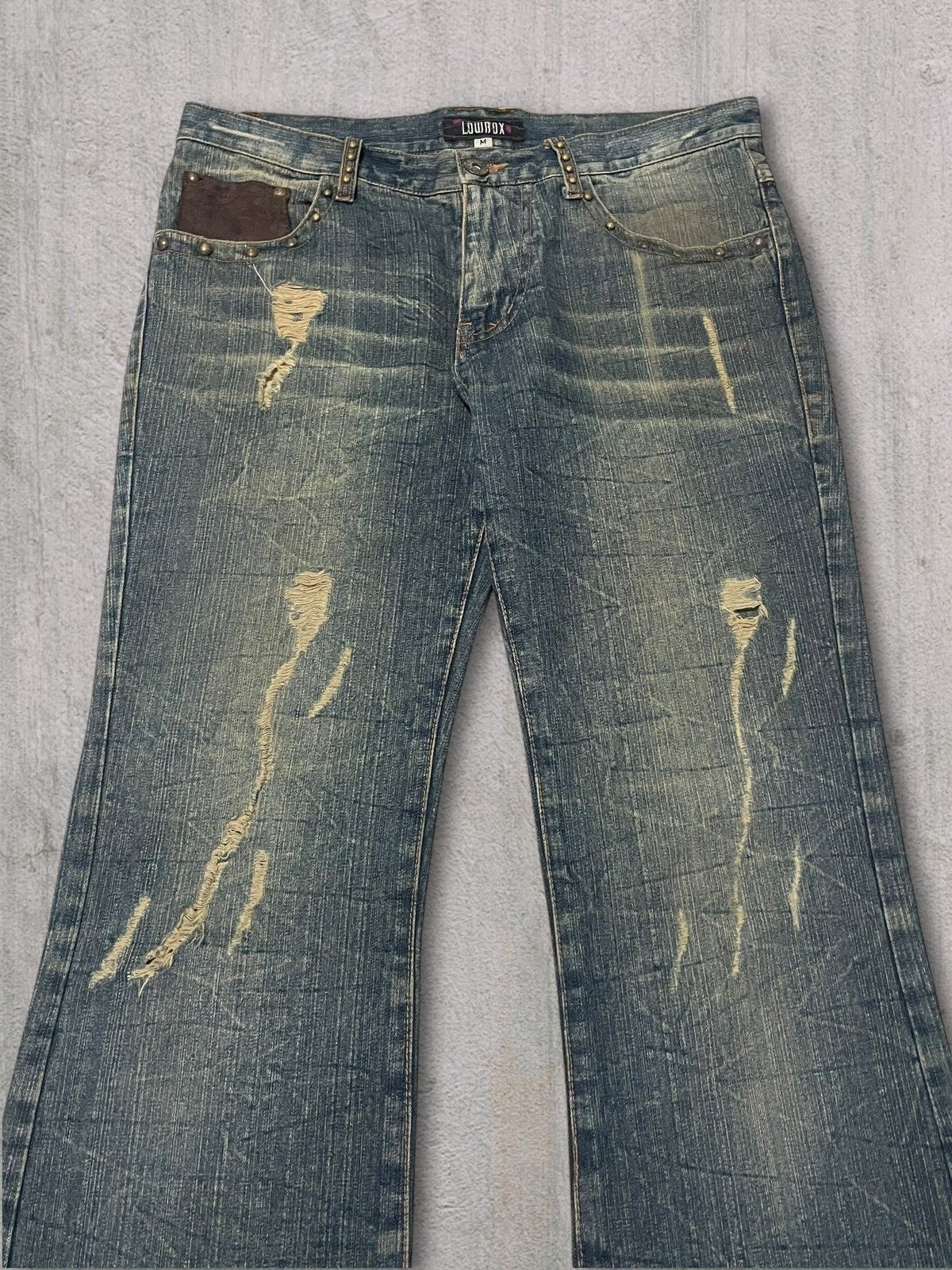 LOWBOX Vintage Lowbox Bondage Rivet Distressed Mudwash Flare Jeans Size US 32 / EU 48 - 7 Thumbnail
