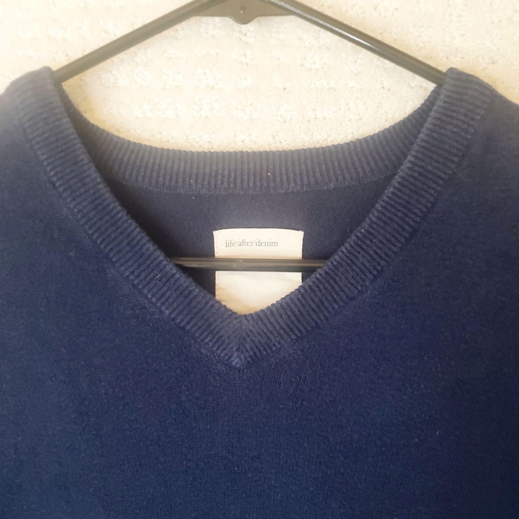 Denime Life After Denim Navy Blue V-Neck Pullover Sweater L Cotton Men Shirt/ Sweater Size US L / EU 52-54 / 3 - 4 Thumbnail
