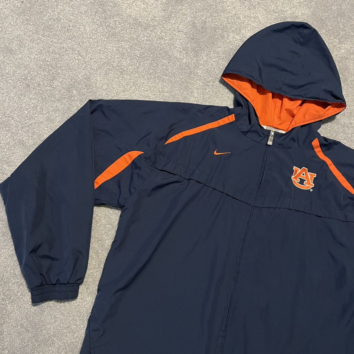 Nike Vintage Nike Auburn University Windbreaker Zip Hooded Jacket Size US M / EU 48-50 / 2 - 3 Thumbnail