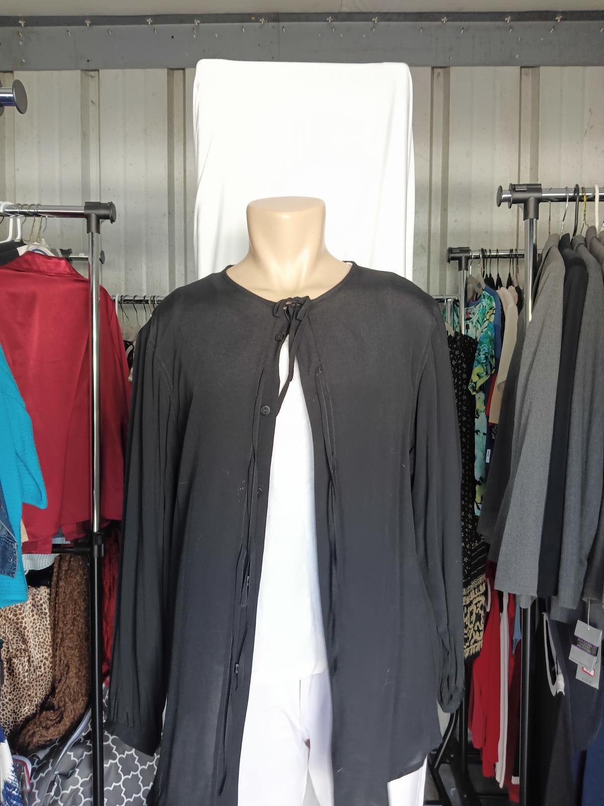 Designer Chic Black Cardigan by Lizwear - Petite Size Size S / US 4 / IT 40 - 1 Thumbnail