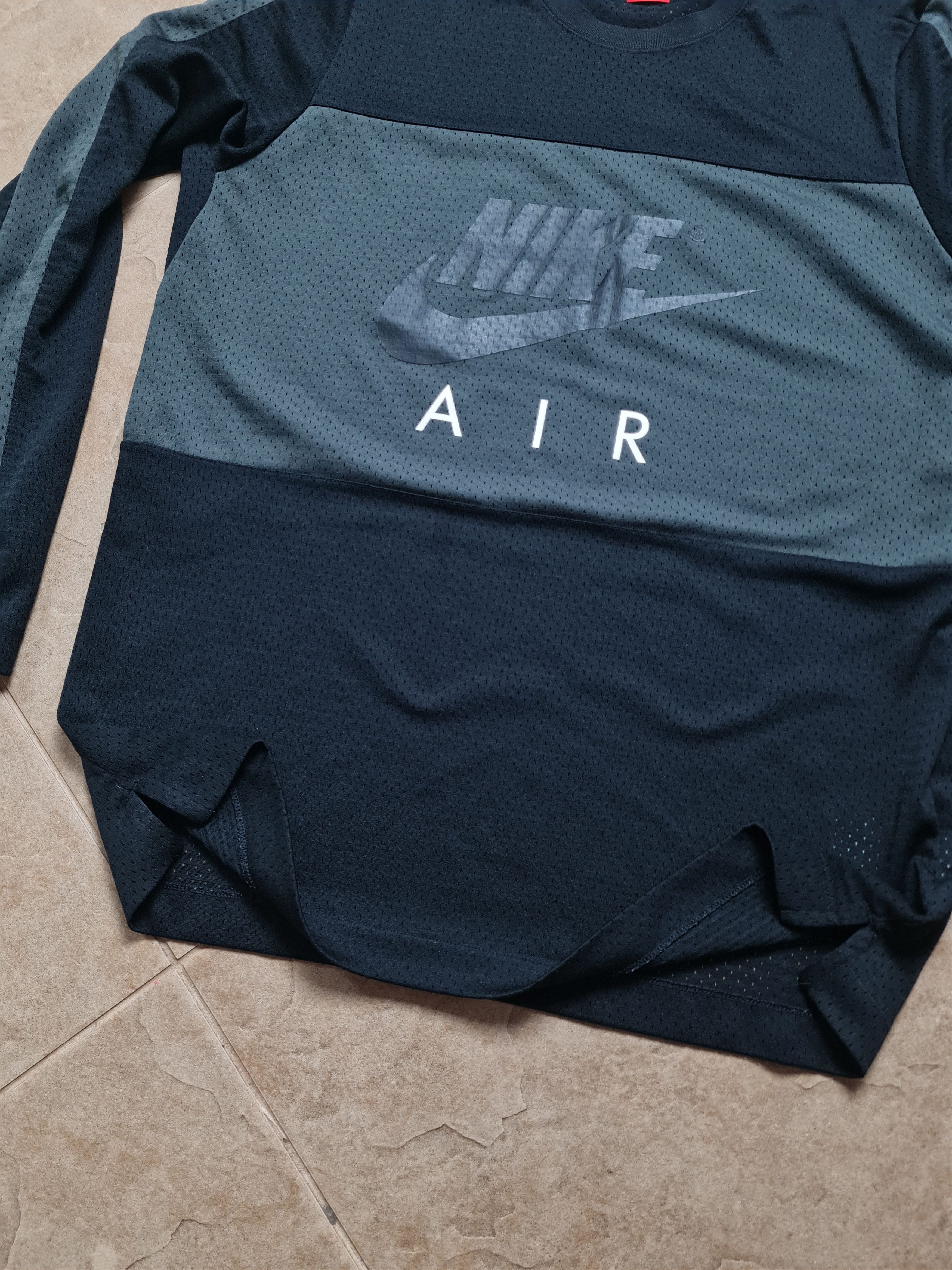 Nike Nike Air Long Sleeve Crew Mesh Shirt Max Black Grey T-shirt Size US L / EU 52-54 / 3 - 13 Thumbnail