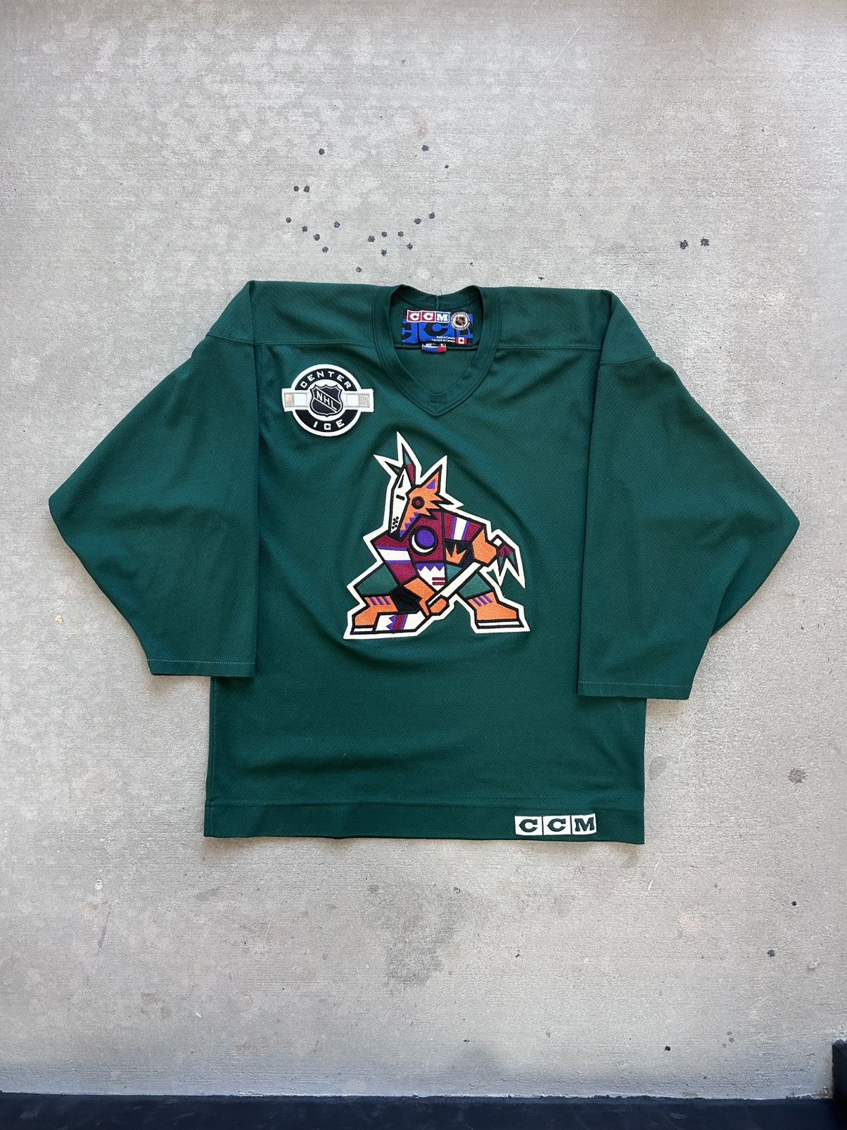 NHL Arizona Coyotes Vintage CCM Kachina Green Hockey Jersey Size US M / EU 48-50 / 2 - 1 Thumbnail