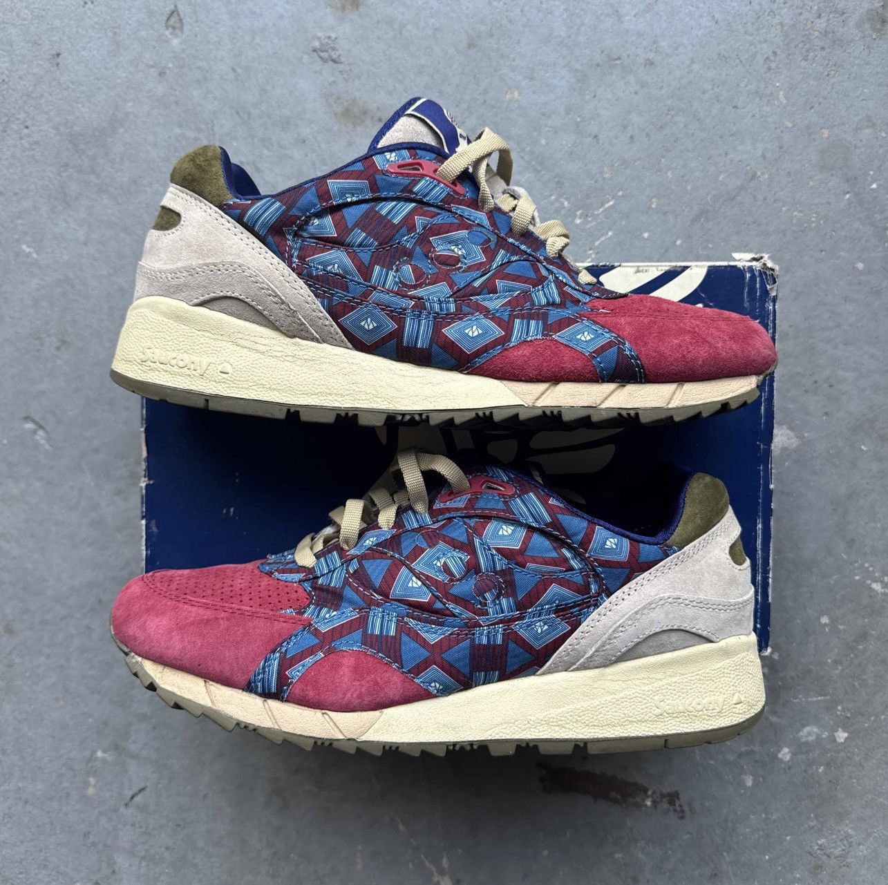 Bodega × Saucony Saucony Bodega x Shadow 6000 'Tribal' Size US 11 / EU 44 - 1 Thumbnail