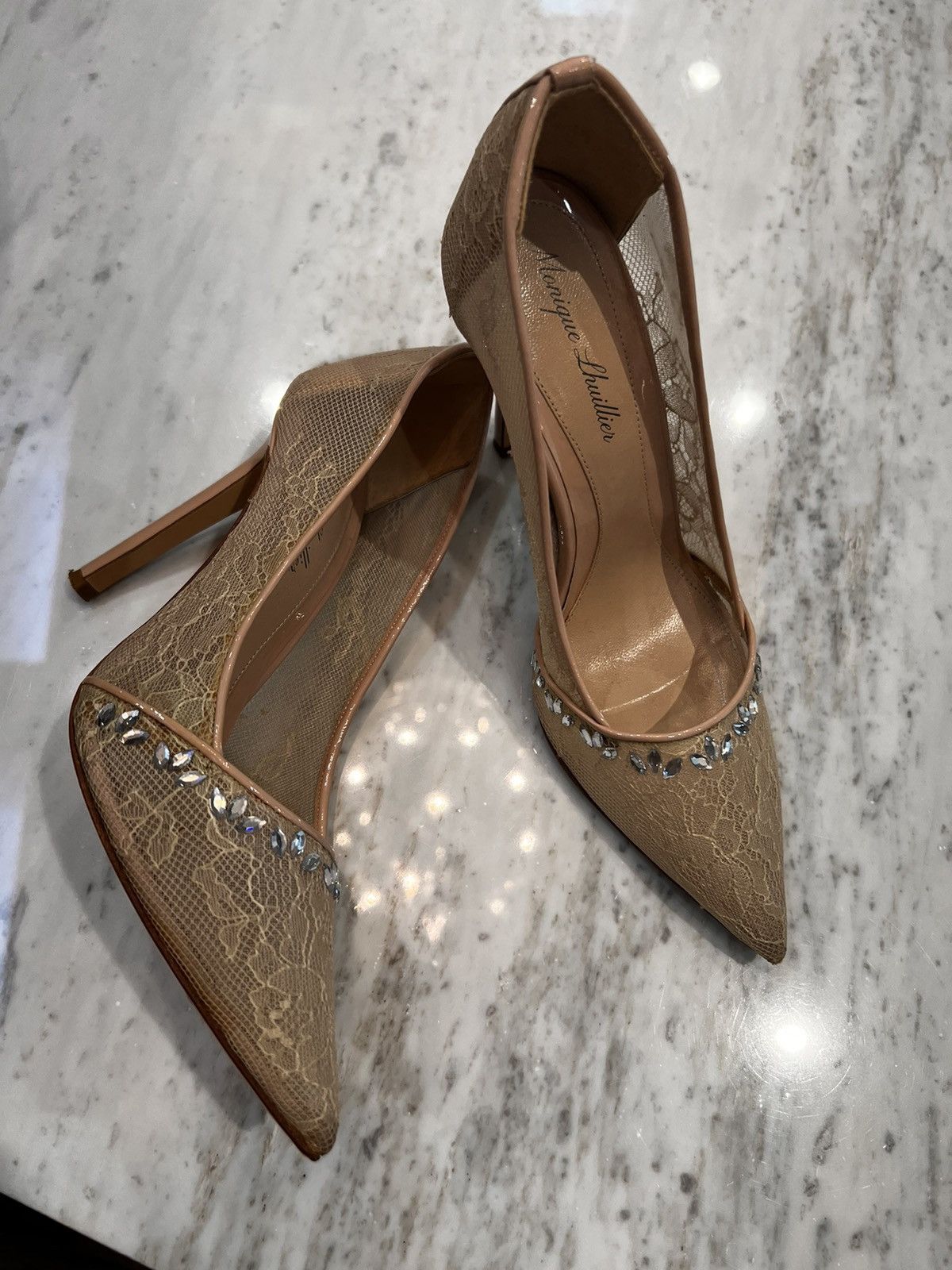 Monique Lhuillier Classy lace nude pump Size US 6.5 / IT 36.5 - 20 Thumbnail