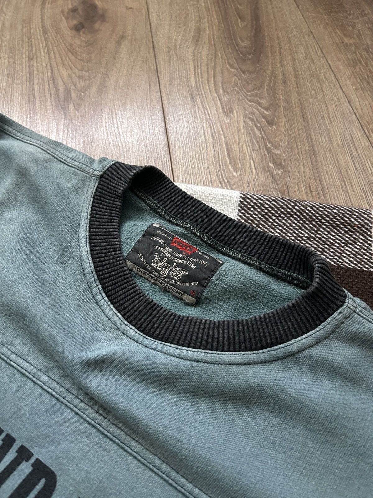 Levi's Vintage Clothing × Vintage Vintage Levis The Legend Rocks On Usa 🇺🇸 oversized sweatshirt Size US XL / EU 56 / 4 - 3 Thumbnail