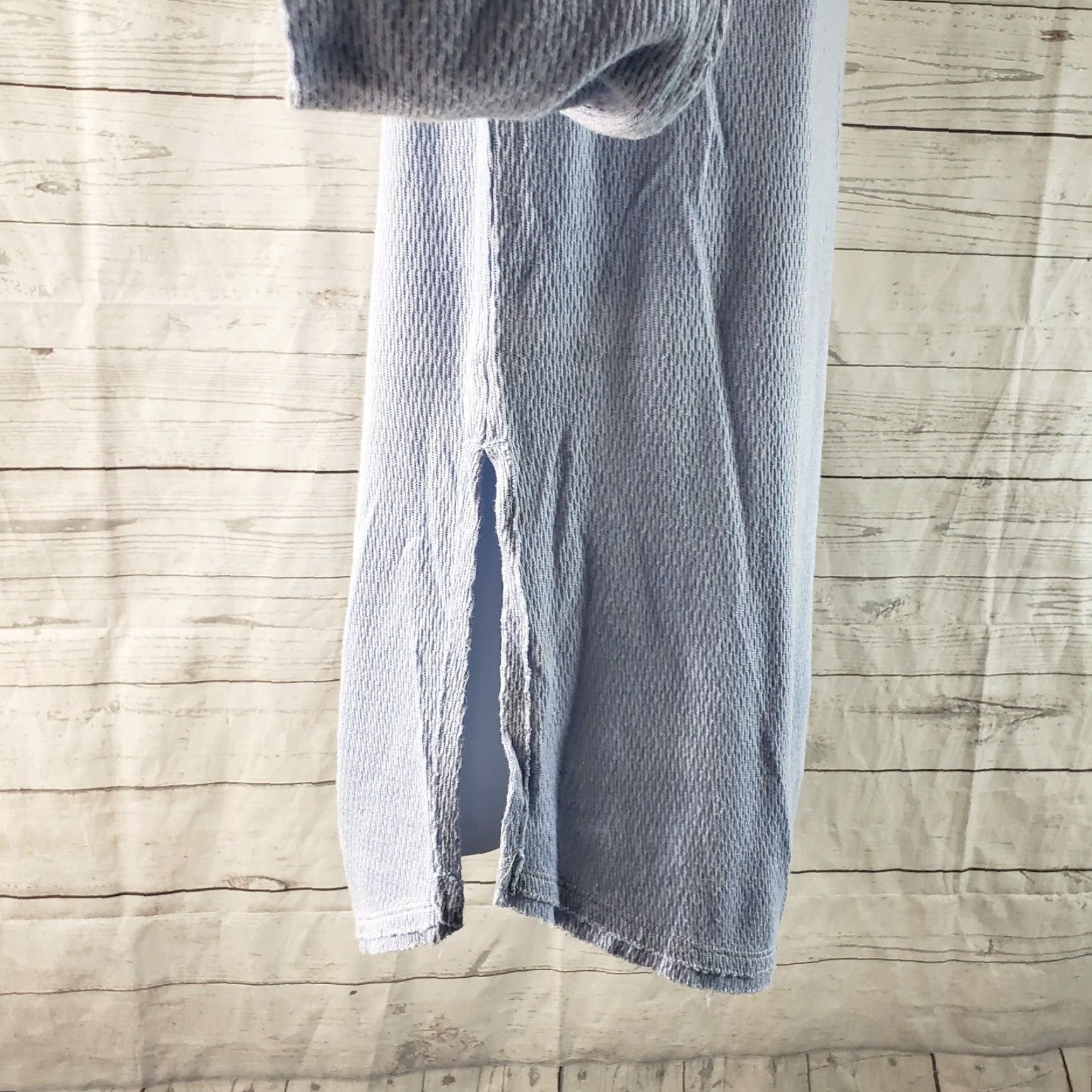 Vintage We The Free Womens T-Shirt Long Sleeve Blue Waffle Knit Slit Size M Size M / US 6-8 / IT 42-44 - 4 Thumbnail