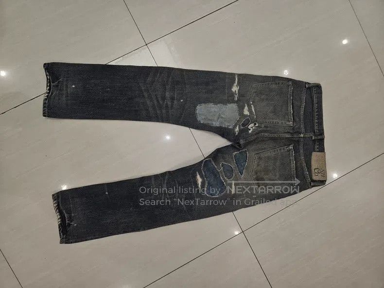 Neighborhood Neighborhood size M Jeans Size US 27 - 4 Thumbnail