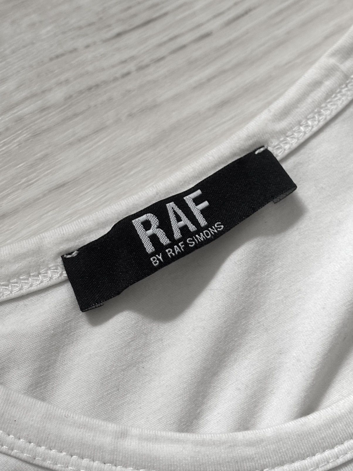 Raf Simons Raf Simons SS07 Missing in Action Tshirt Size US S / EU 44-46 / 1 - 4 Thumbnail