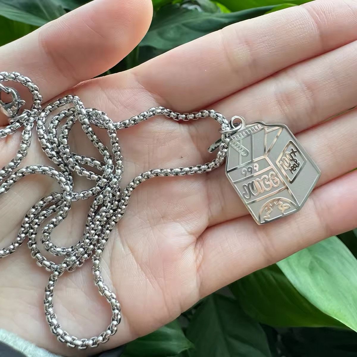Other Fashion Hiphop Juice Pendant Necklace Size ONE SIZE - 2 Thumbnail