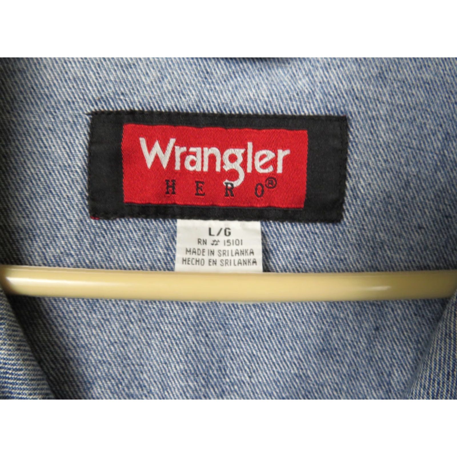 Wrangler VINTAGE Wrangler Hero Distressed Denim Jean Jacket Blue Large Regular Mens Jacket Size US 33 - 4 Thumbnail