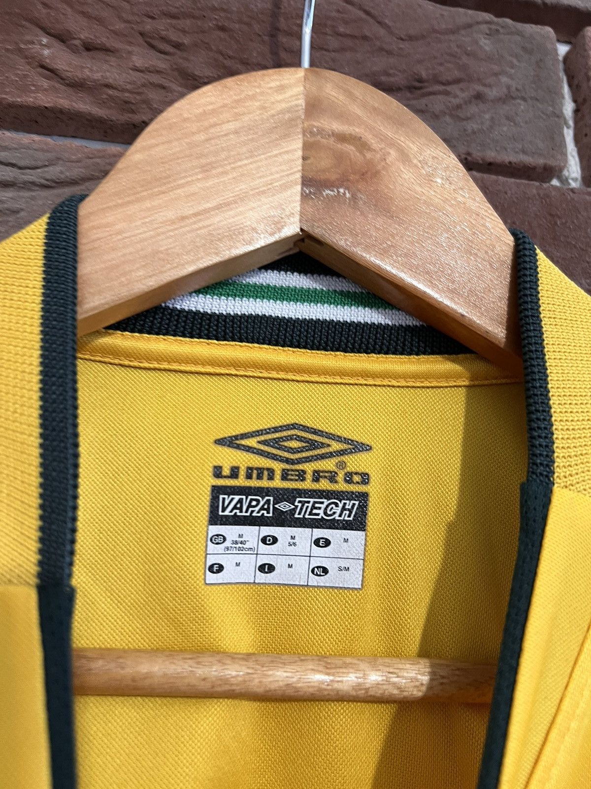 Umbro Rare Vintage 2002 Celtic Umbro Football Club Soccer Jersey Size US M / EU 48-50 / 2 - 4 Thumbnail