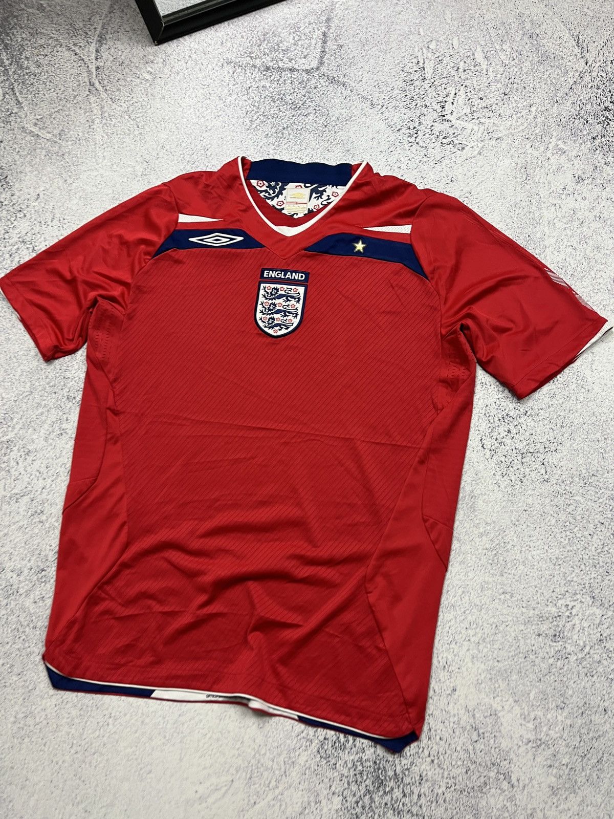 Umbro England 2008-2009 Away Soccer Jersey Football T-shirt Y2k Size US M / EU 48-50 / 2 - 3 Thumbnail