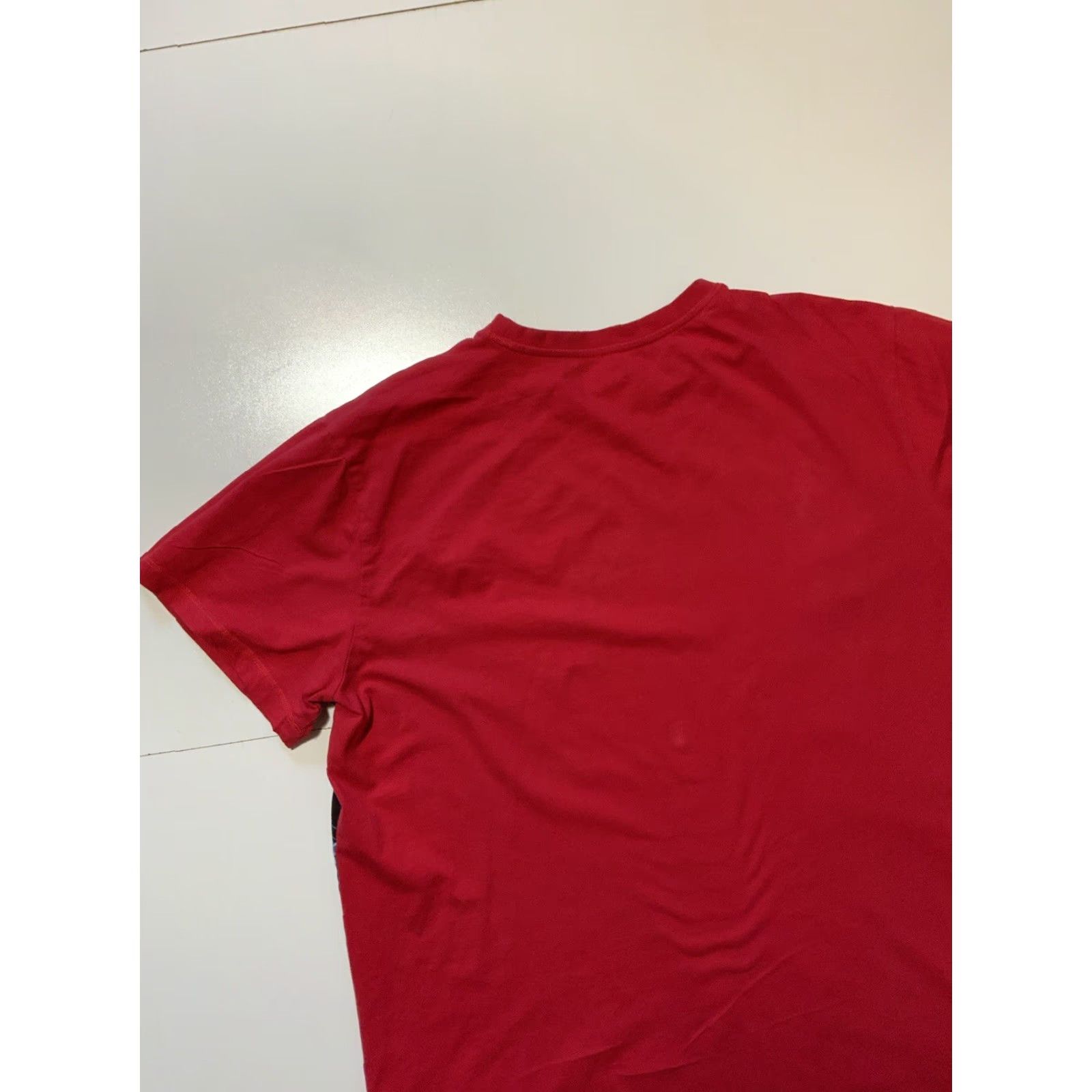 Vintage VINTAGE Marvel Spider-Man T-Shirt Cityscape Disney Parks Red XL Mens Shirts 52 Chest 29.5 Length Size US XL / EU 56 / 4 - 4 Thumbnail