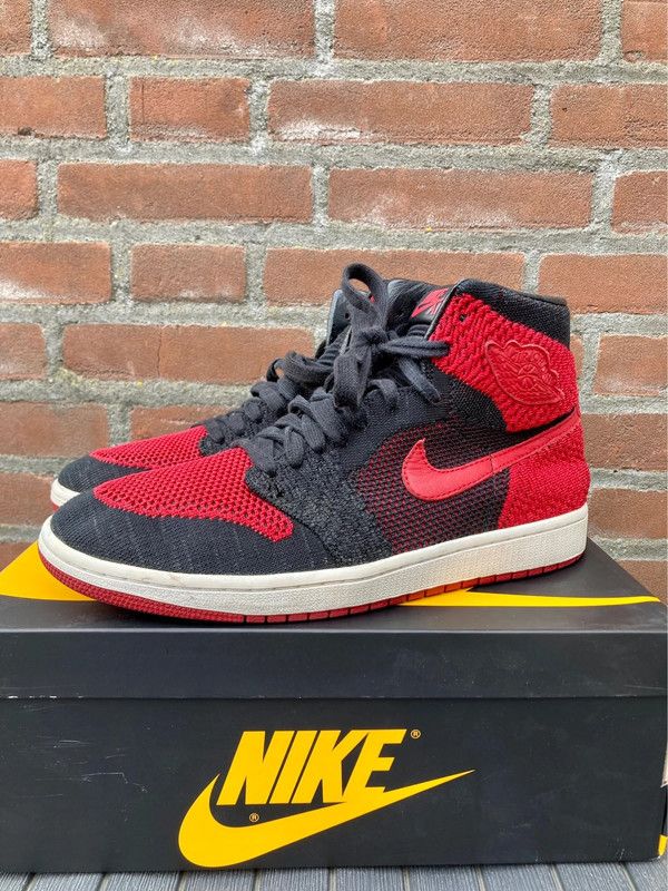 Jordan Brand Bred flyknit air I retro high og 43 Size US 9.5 / EU 42-43 - 1 Thumbnail