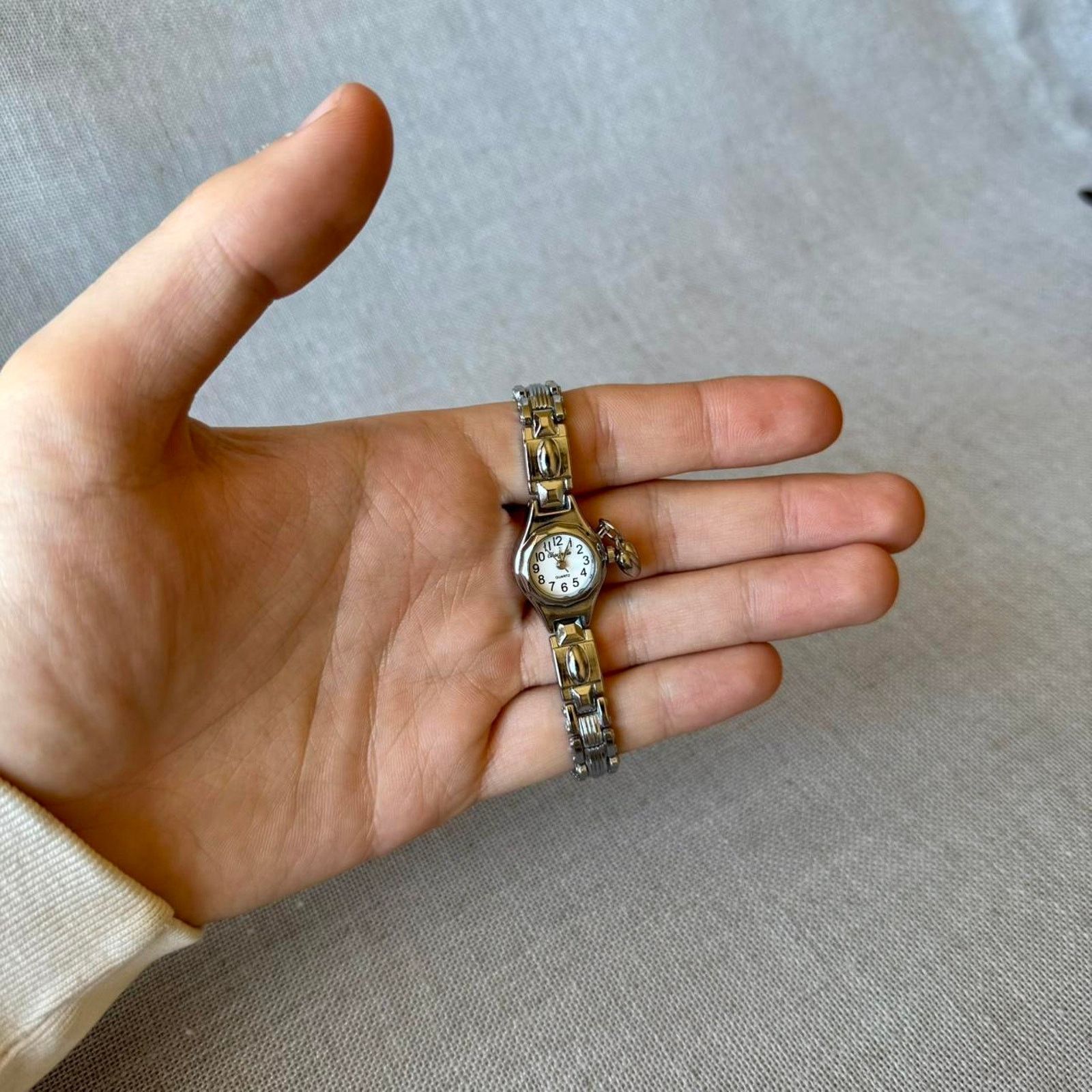 Other Elegant silver vintage style watch WMNS2 Size ONE SIZE - 4 Thumbnail