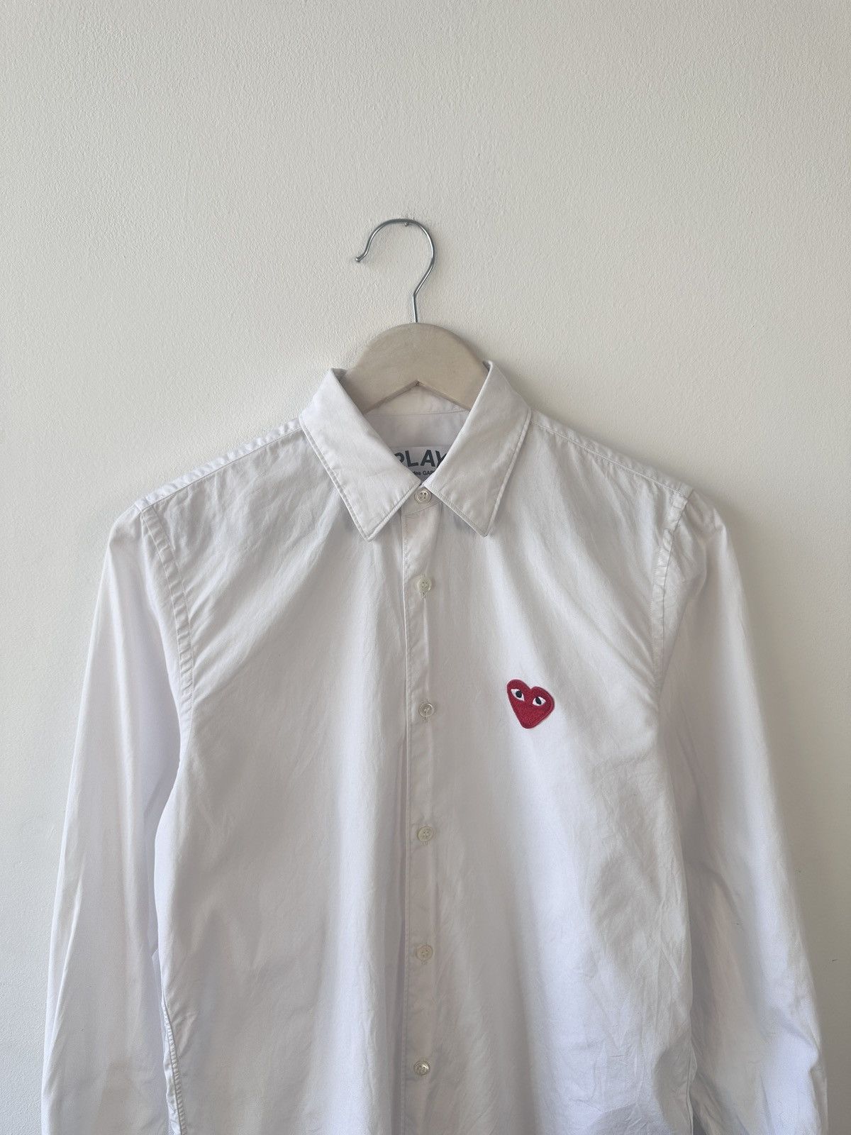 Comme des Garcons Comme des Garcons Play Shirt White Red Heart Logo Size S CDG Size US S / EU 44-46 / 1 - 4 Thumbnail