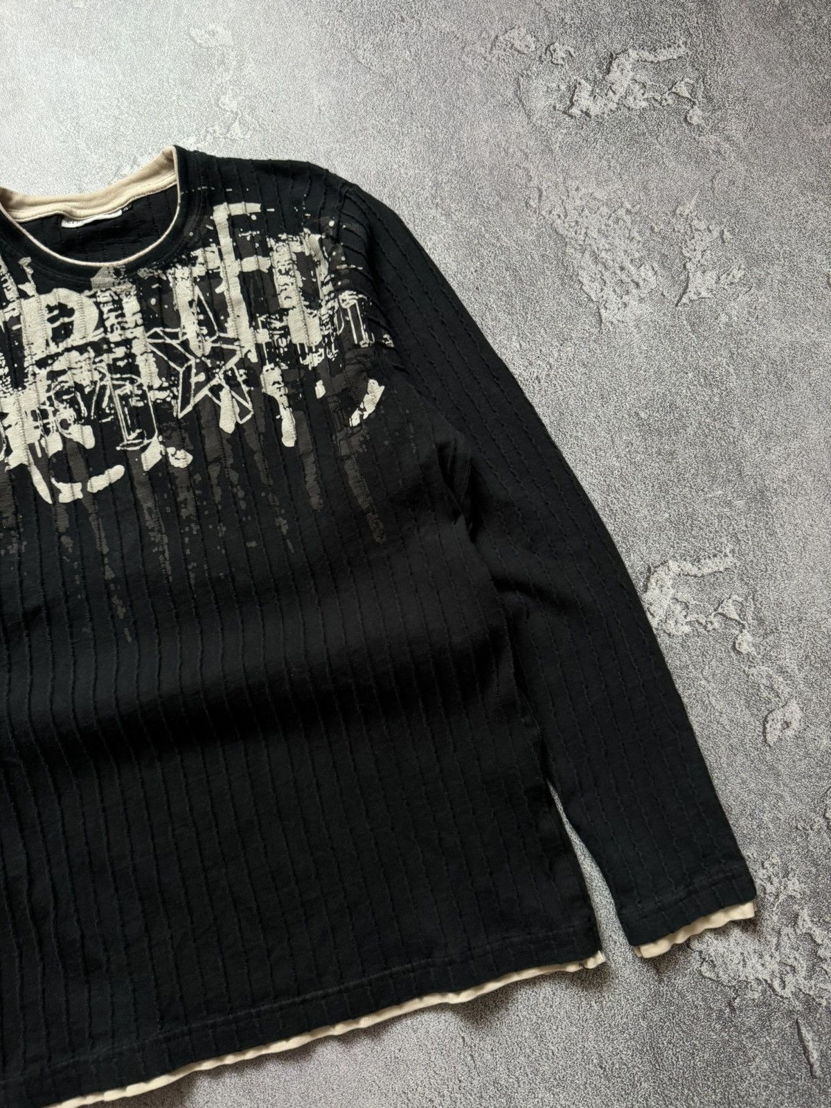 Vintage Clockhouse M big logo Y2K sweatshirt long sleeve jumper 00s Size US M / EU 48-50 / 2 - 6 Thumbnail