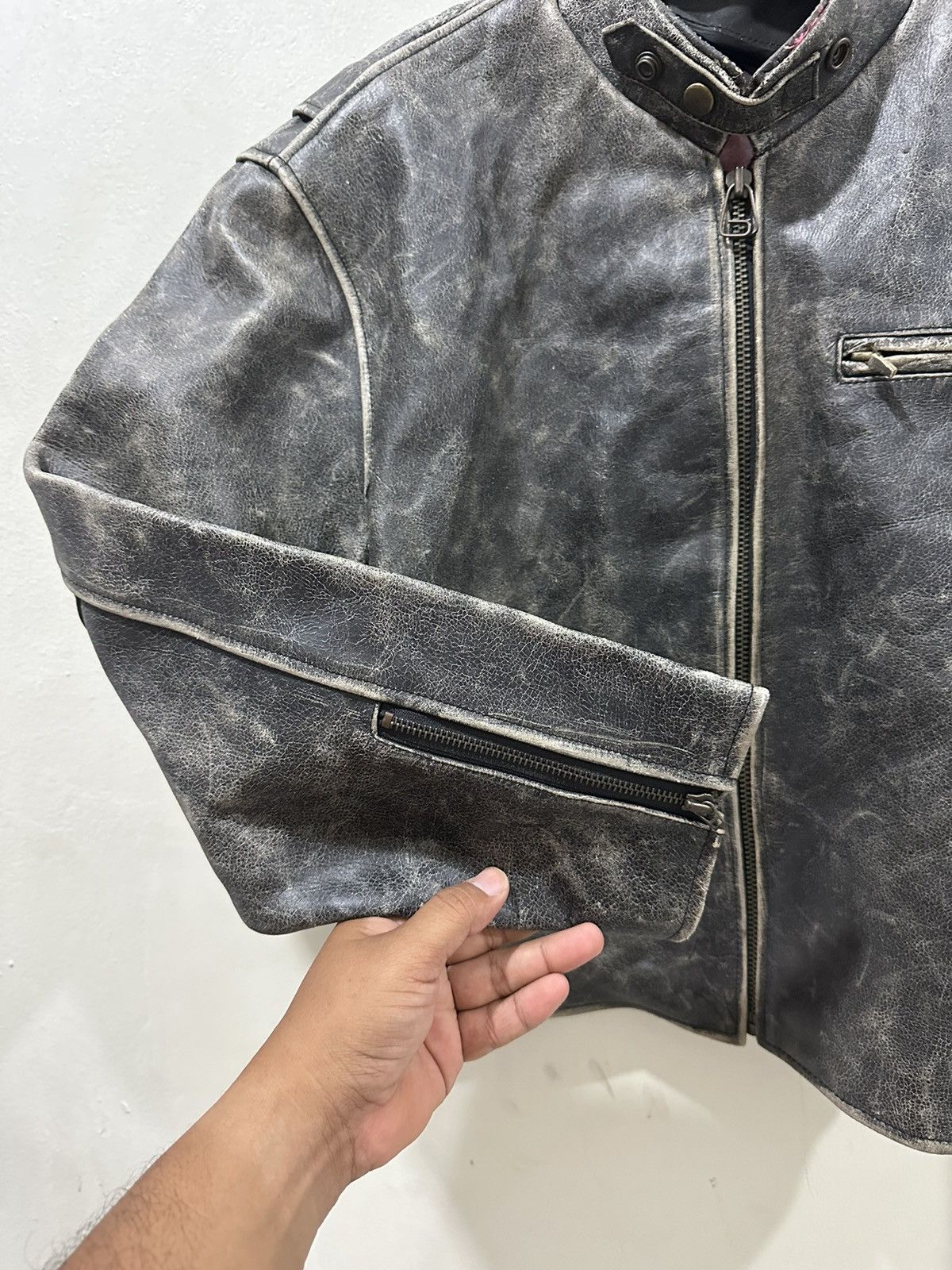 Japanese Brand VTG Genuine Leather Motorcycles Distress Jacket Size US L / EU 52-54 / 3 - 9 Thumbnail