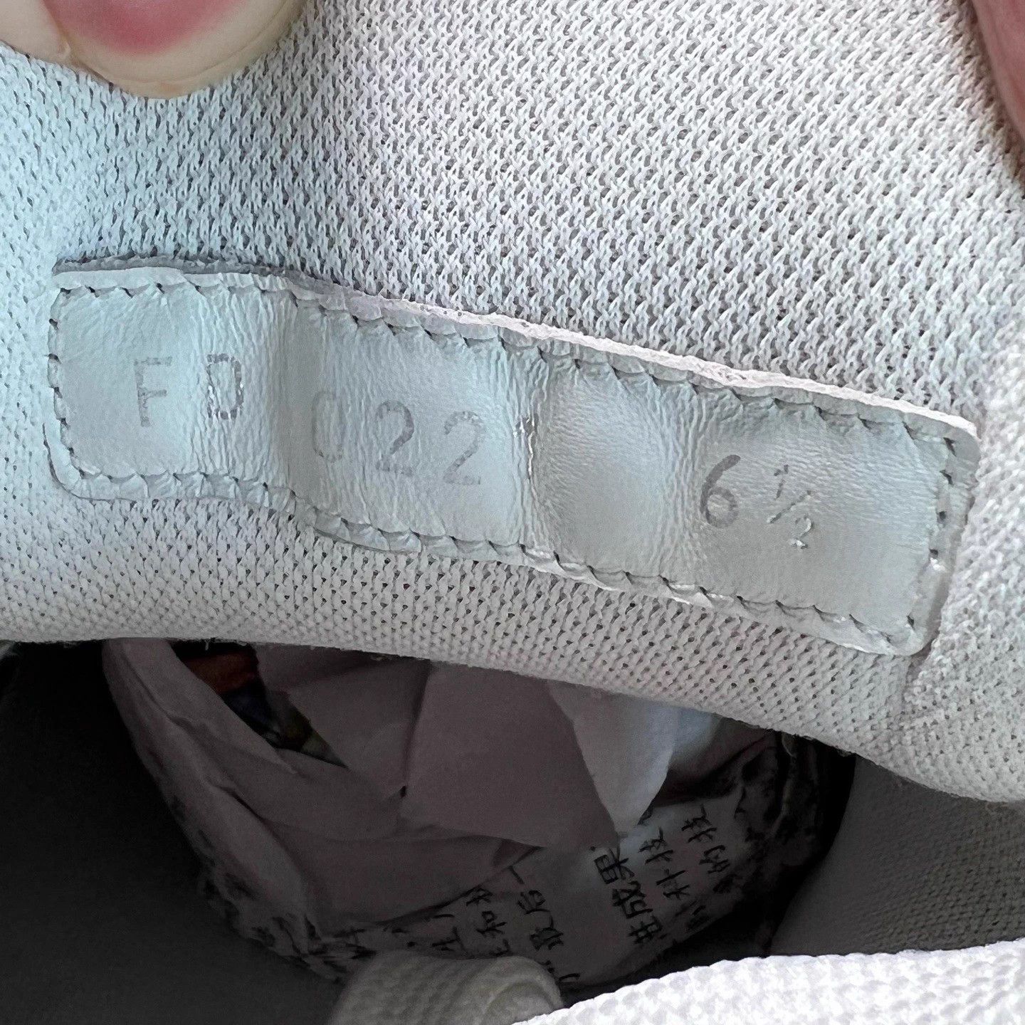 Louis Vuitton LV trainer Louis VUITTON low top sneakers Size US 7.5 / EU 40-41 - 6 Thumbnail