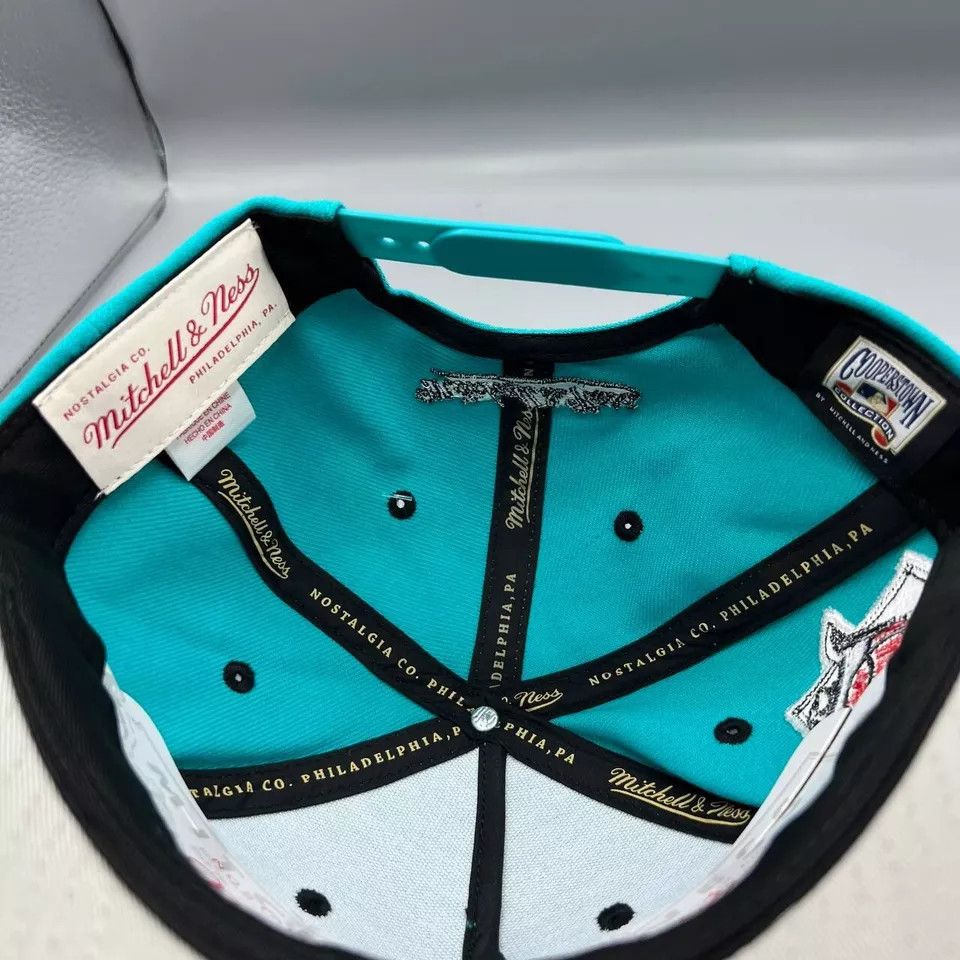 Mitchell & Ness Florida Marlins Hat Men Mitchell & Ness Snap Back Cap New Size ONE SIZE - 7 Thumbnail