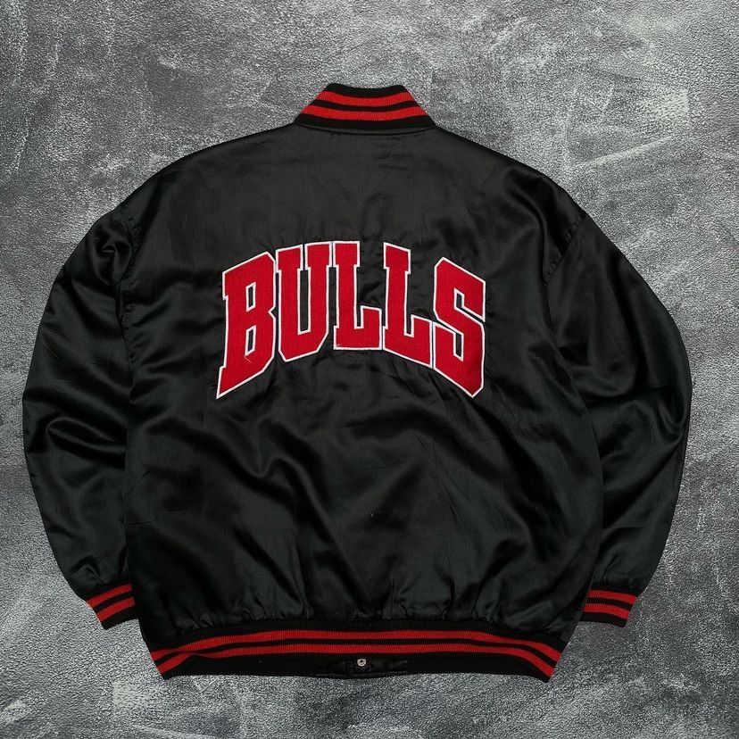 NBA CHICAGO BULLS VINTAGE JACKET RARE ITEM Size US XL / EU 56 / 4 - 5 Thumbnail