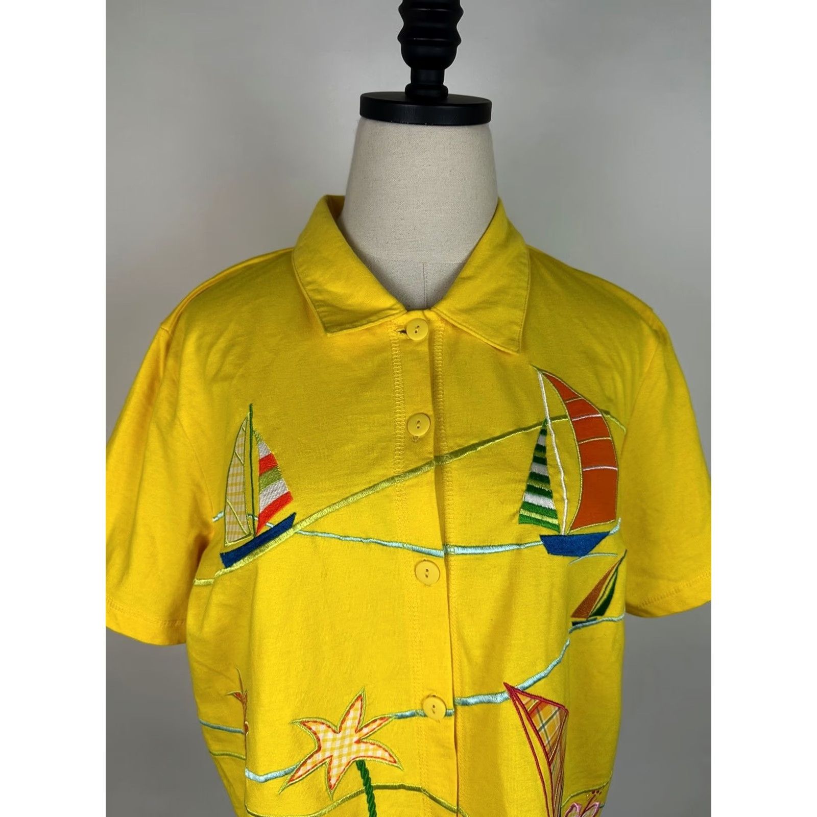 Vintage VINTAGE Onque Casuals Embroidered Shirt L Adults Yellow 90s Hawaiian Tropical Beach Womens Size L / US 10 / IT 46 - 3 Thumbnail