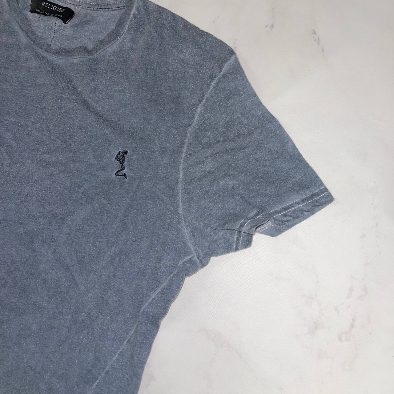 Vintage Vintage Religion T-shirt small logo skull size Medium Size US M / EU 48-50 / 2 - 5 Thumbnail