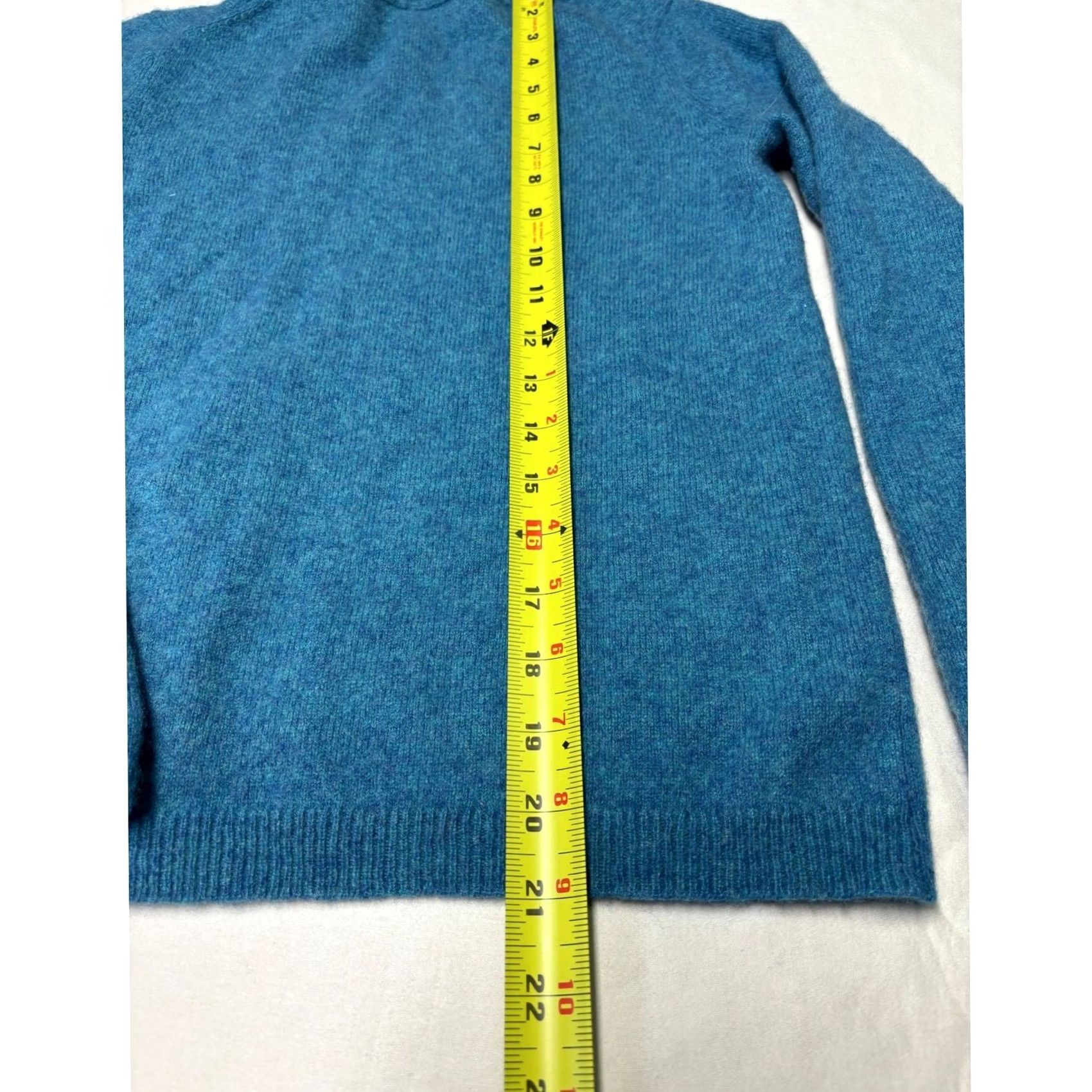Ellen Tracy Ellen Tracy Cashmere Sweater Womens M Teal Blue V-Neck Long Sleeve Knit Pullover, Casual, Classic, 100% Cashmere, Solid, Knit, Tight-Knit Size M / US 6-8 / IT 42-44 - 4 Thumbnail