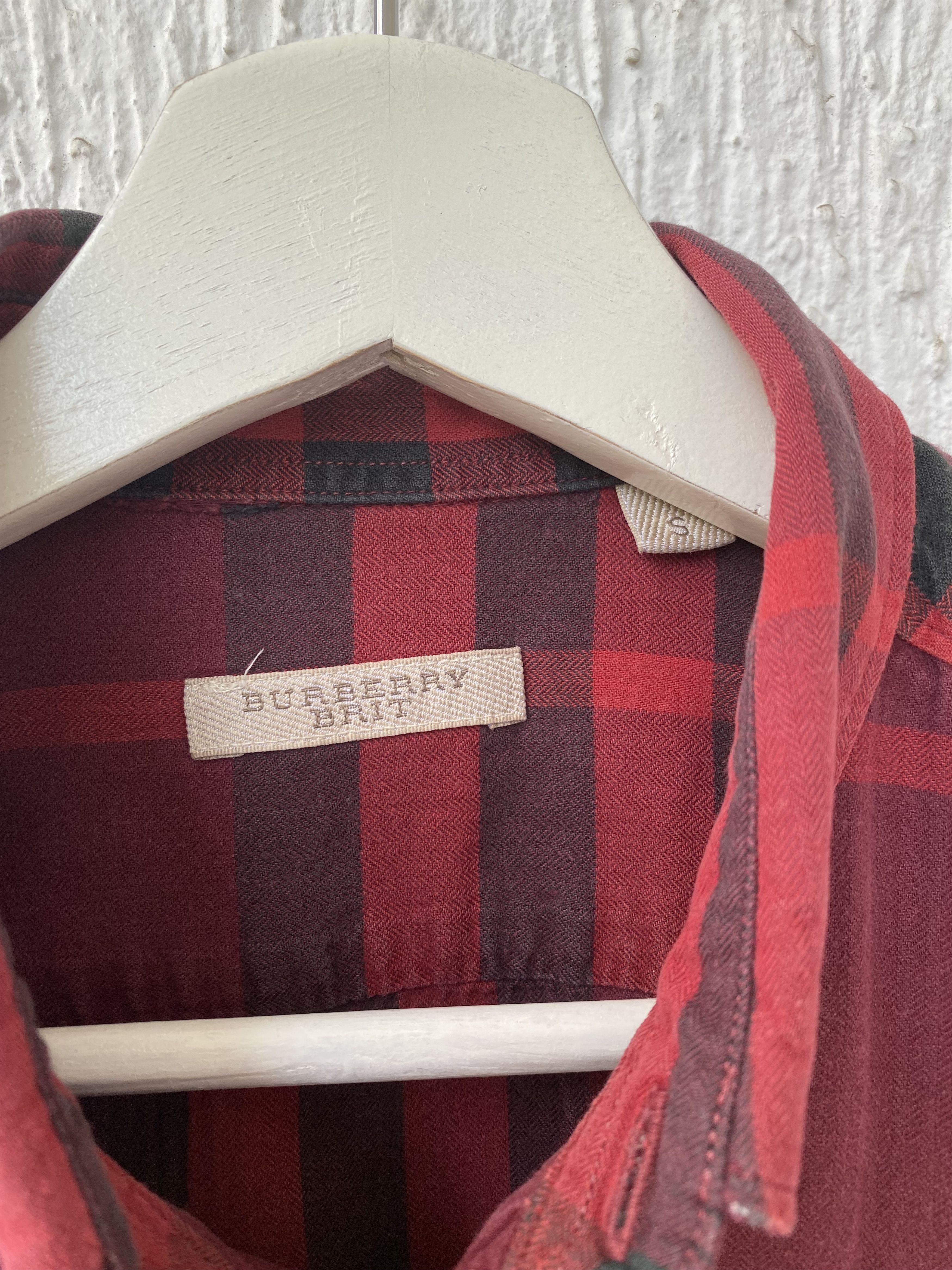 Burberry red nova check shirt Size US S / EU 44-46 / 1 - 5 Thumbnail