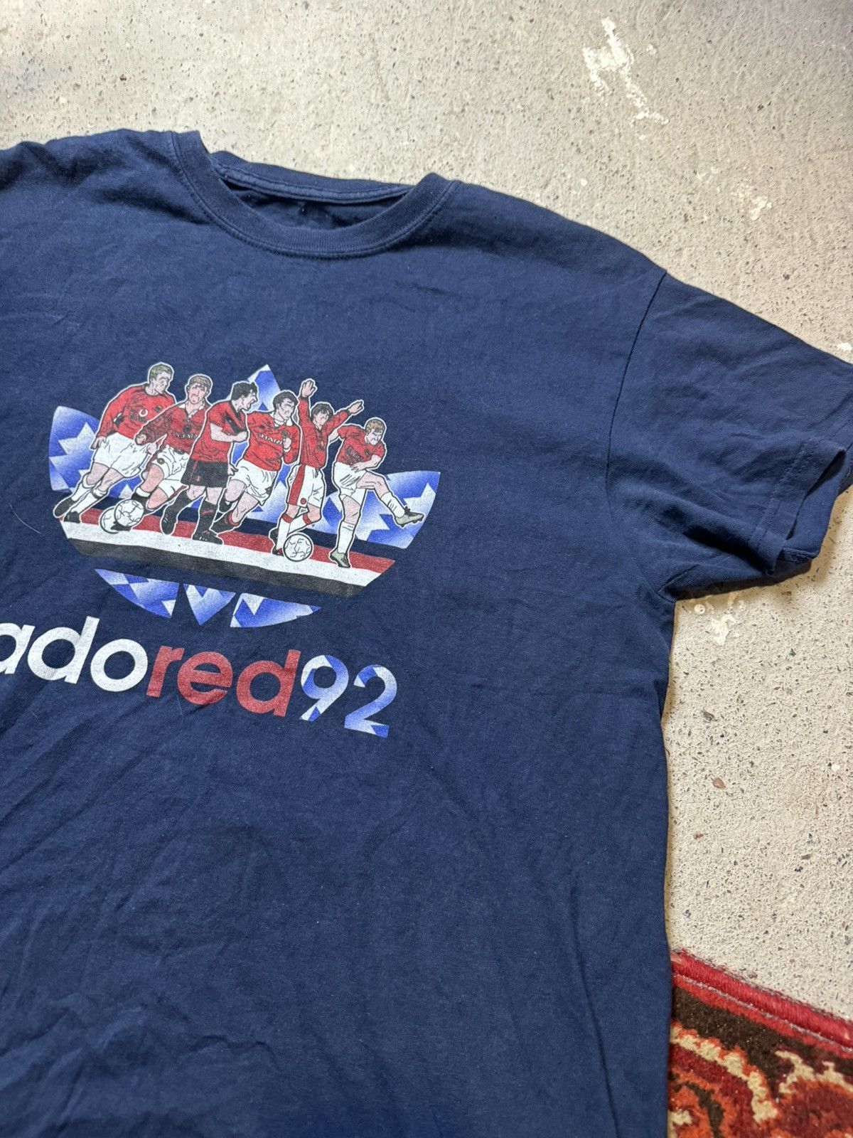 Vintage Vintage Y2K Adored92 90s Manchester United Soccer Tee Size US M / EU 48-50 / 2 - 3 Thumbnail