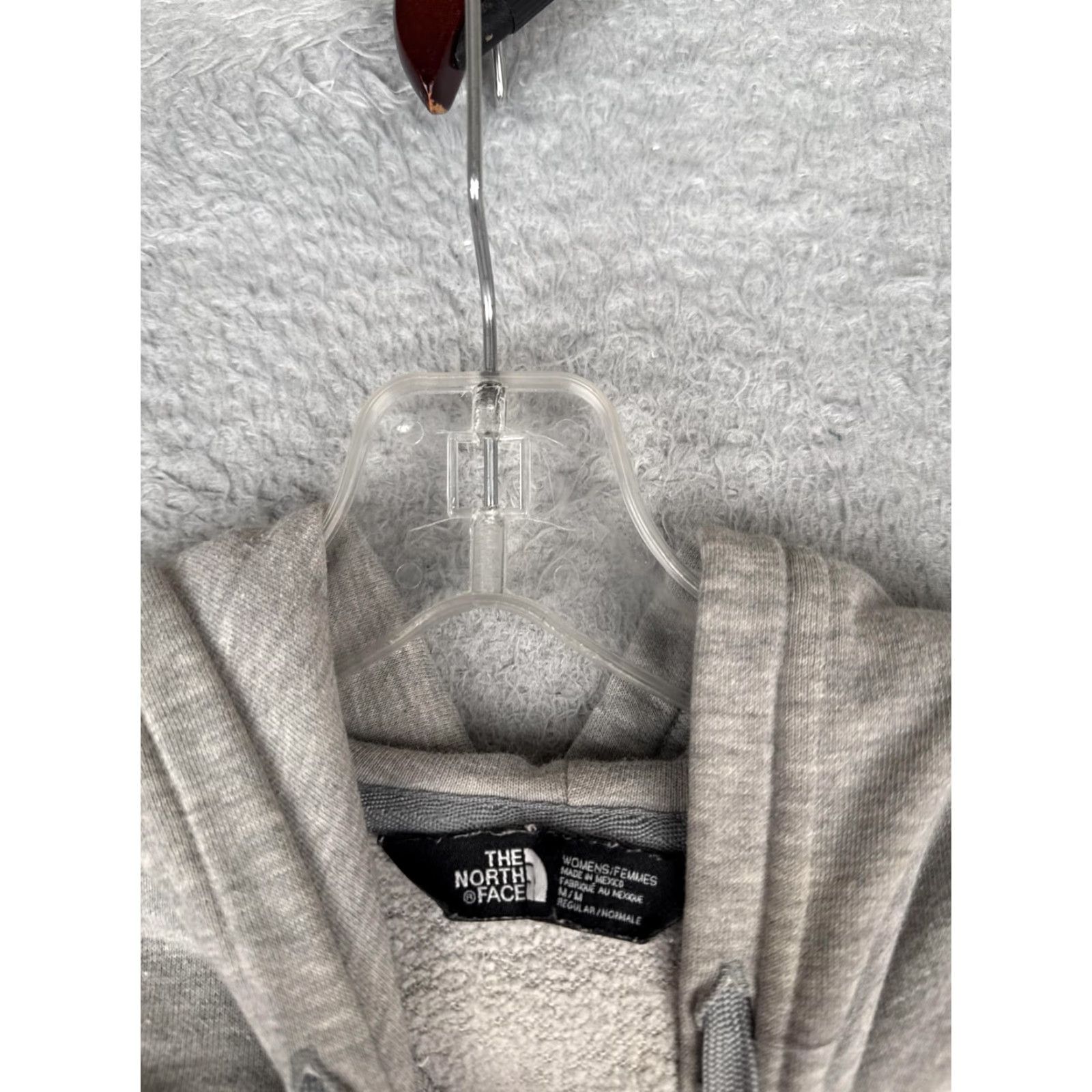 The North Face The North Face Hoodie Womens M Gray Pullover Logo Fleece Sweatshirt STains Size M / US 6-8 / IT 42-44 - 7 Thumbnail