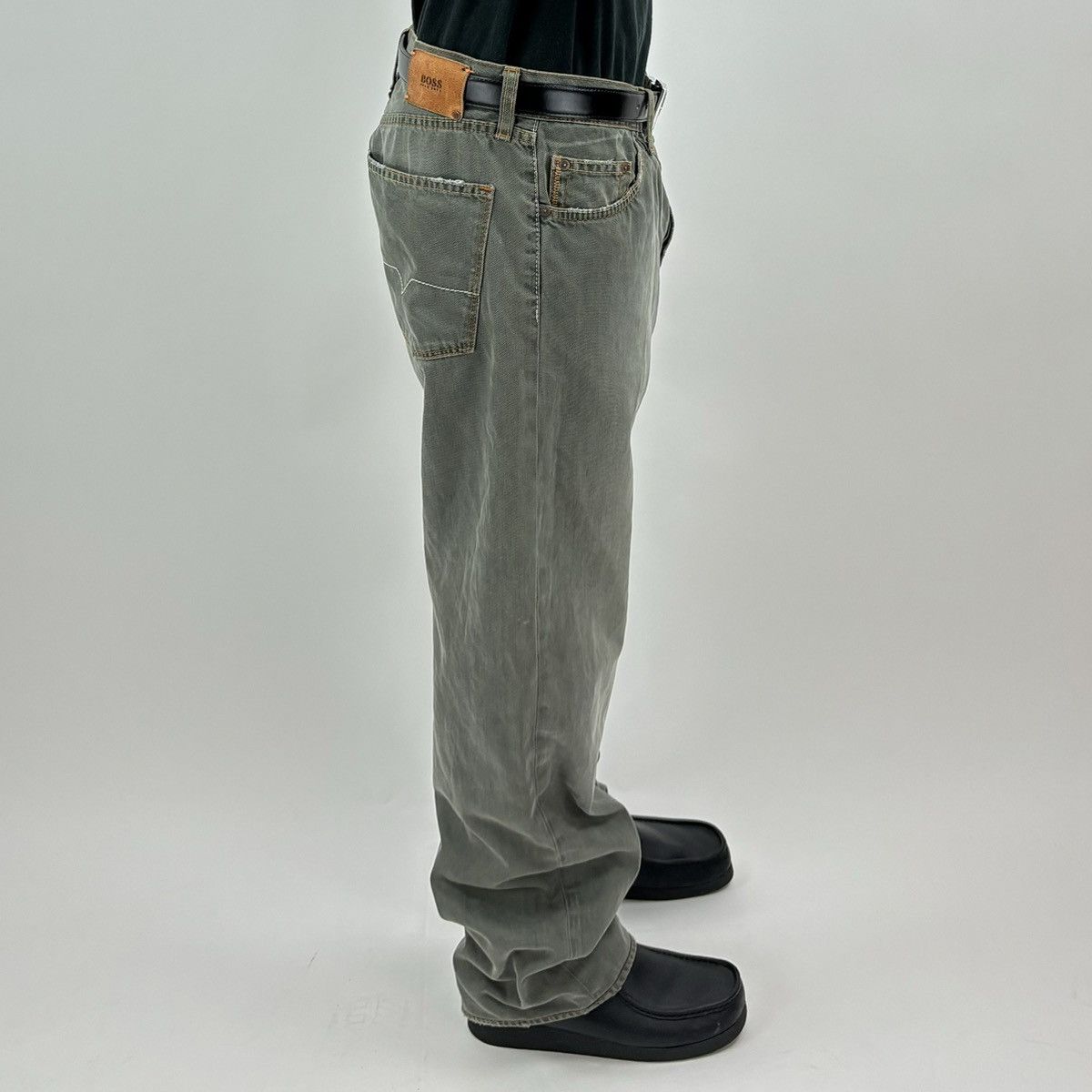 Hugo Boss × Japanese Brand × Vintage vintage Y2K HUGO BOSS Wide Leg Bootcut Fade Wash Denim jeans Size US 35 - 5 Thumbnail