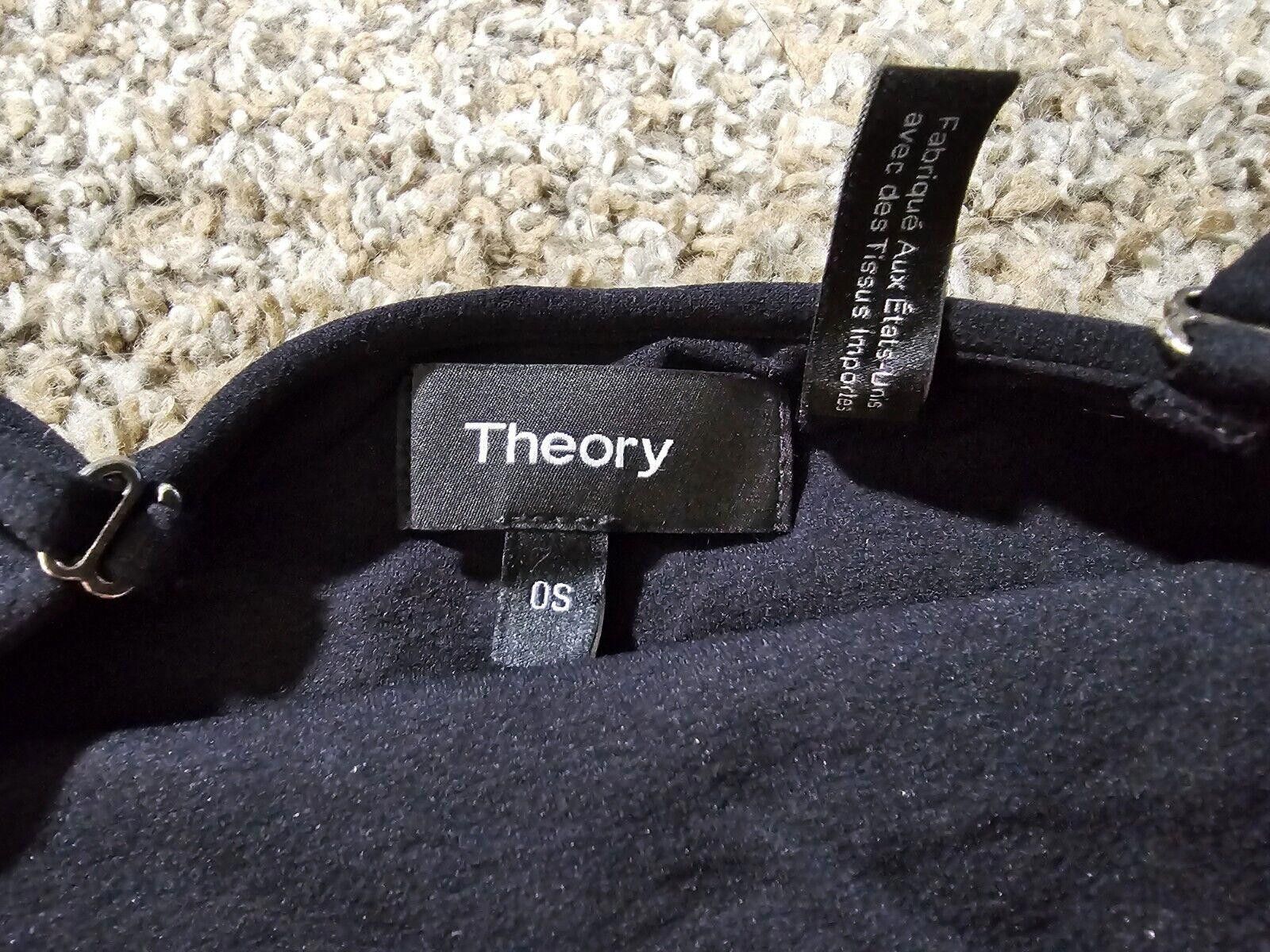 Theory Theory Black Spaghetti Strap Deep V-Neck Camisole Crop Top Size XS / US 0-2 / IT 36-38 - 4 Thumbnail